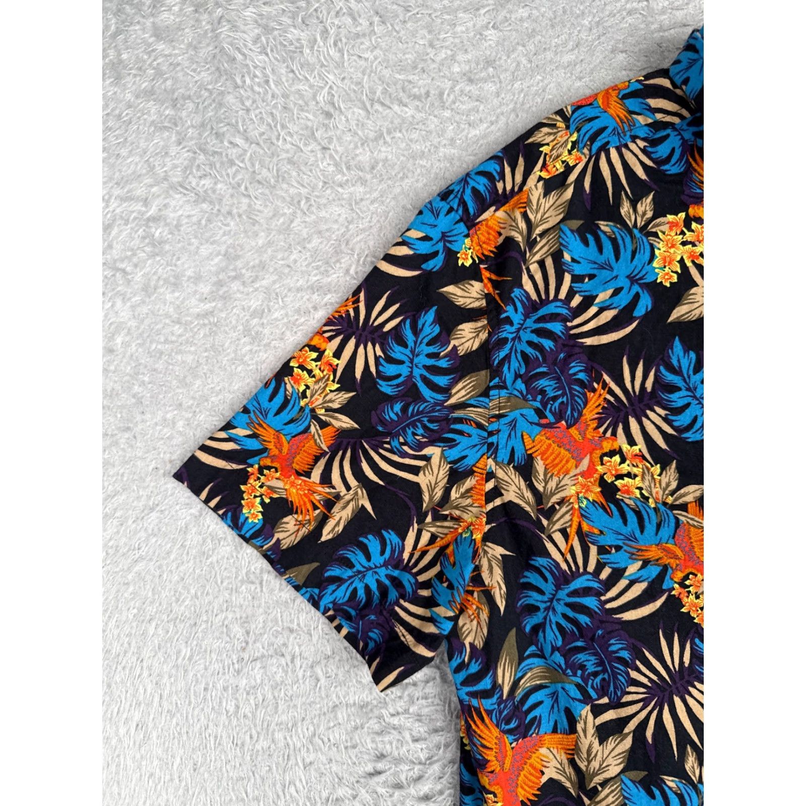Vintage Original Use Shirt Men Small Black Blue Parrot Floral Hawaiian Cotton Button Up Size US S / EU 44-46 / 1 - 3 Thumbnail