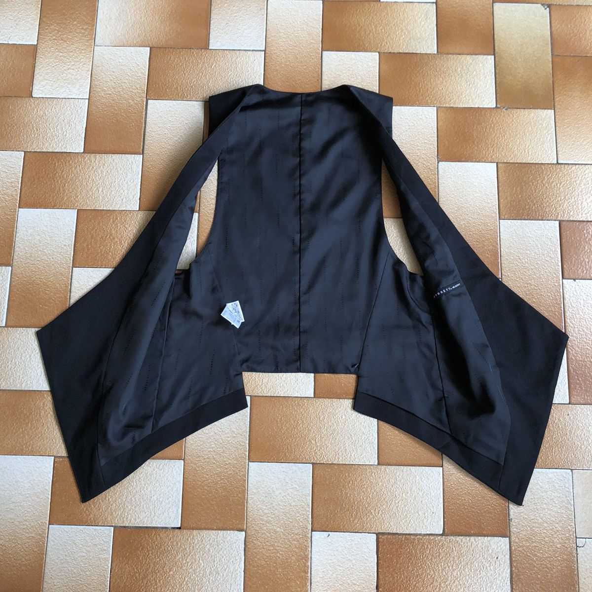 BLACKBARRET by neil barret vests