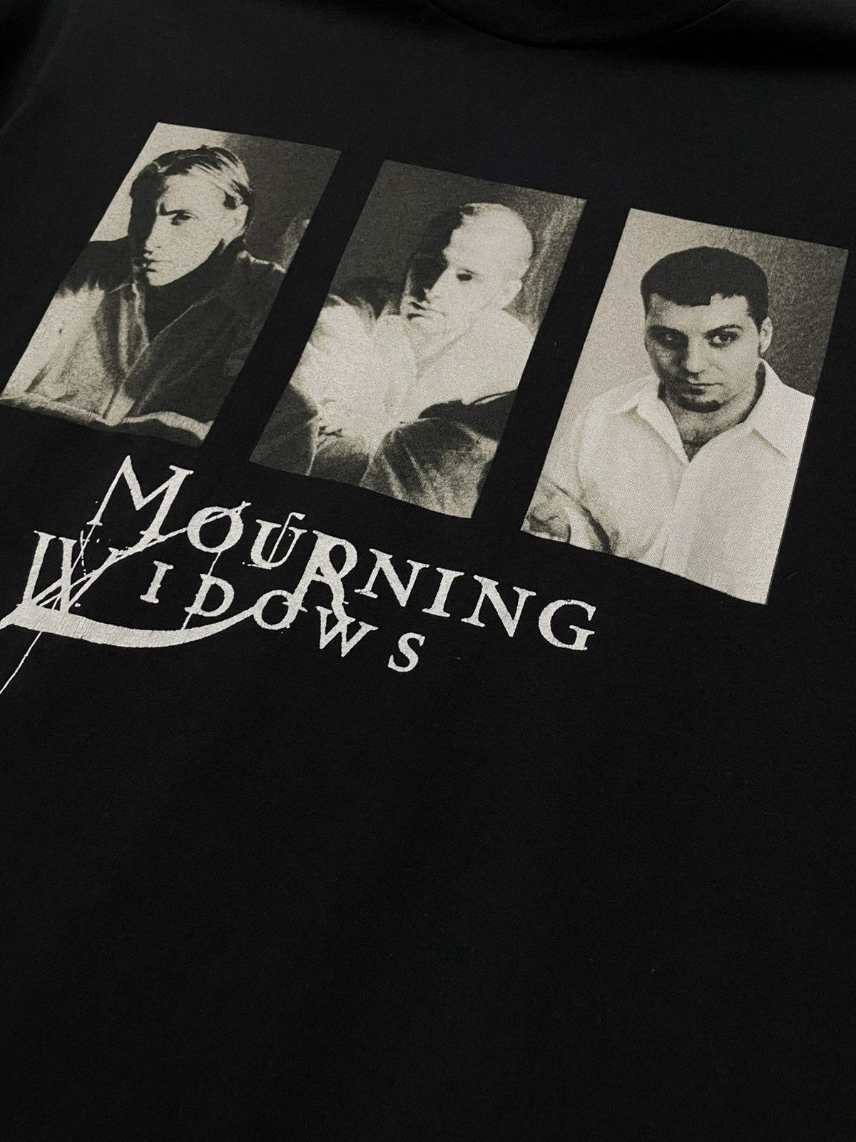 Vintage Vintage 1999 Mourning Widows Japan Tour Rare Find Tshirt Size US M / EU 48-50 / 2 - 7 Thumbnail