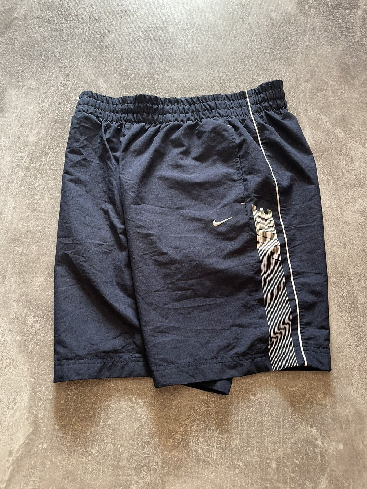 Nike × Vintage Vintage Nike Navy Blue Shorts Drill Size L Size US 34 / EU 50 - 1 Thumbnail