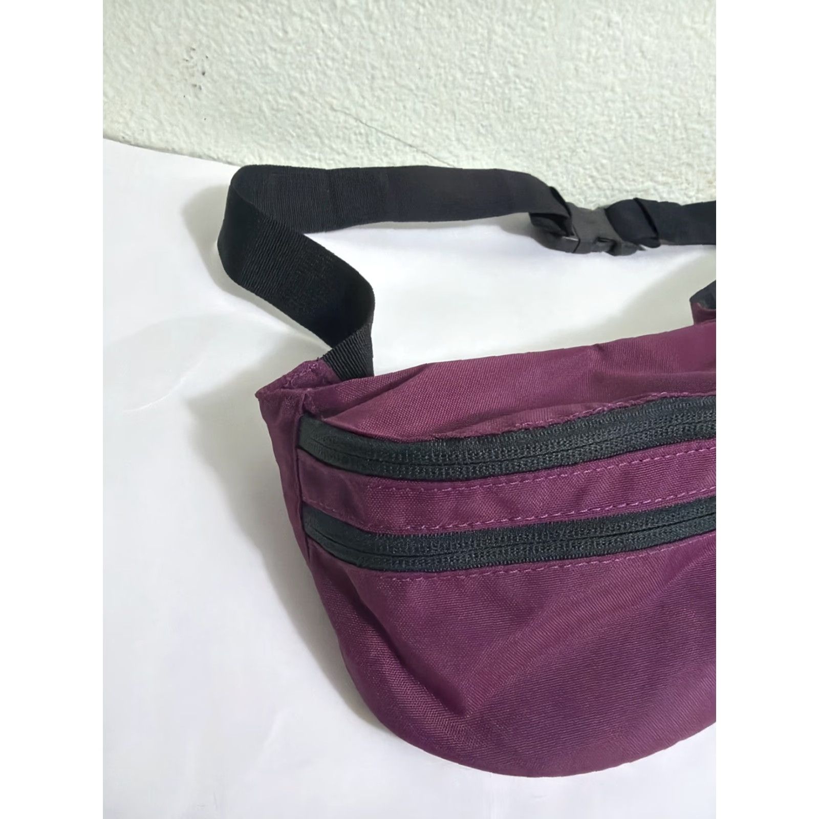 Dakine Dakine Maroon Fannypack Waist Bag Cordura Fabric 8x5.5 Women Belt Bag & Fanny Pack Maroon Cordura 8x5.5 Womens Size ONE SIZE - 2 Thumbnail