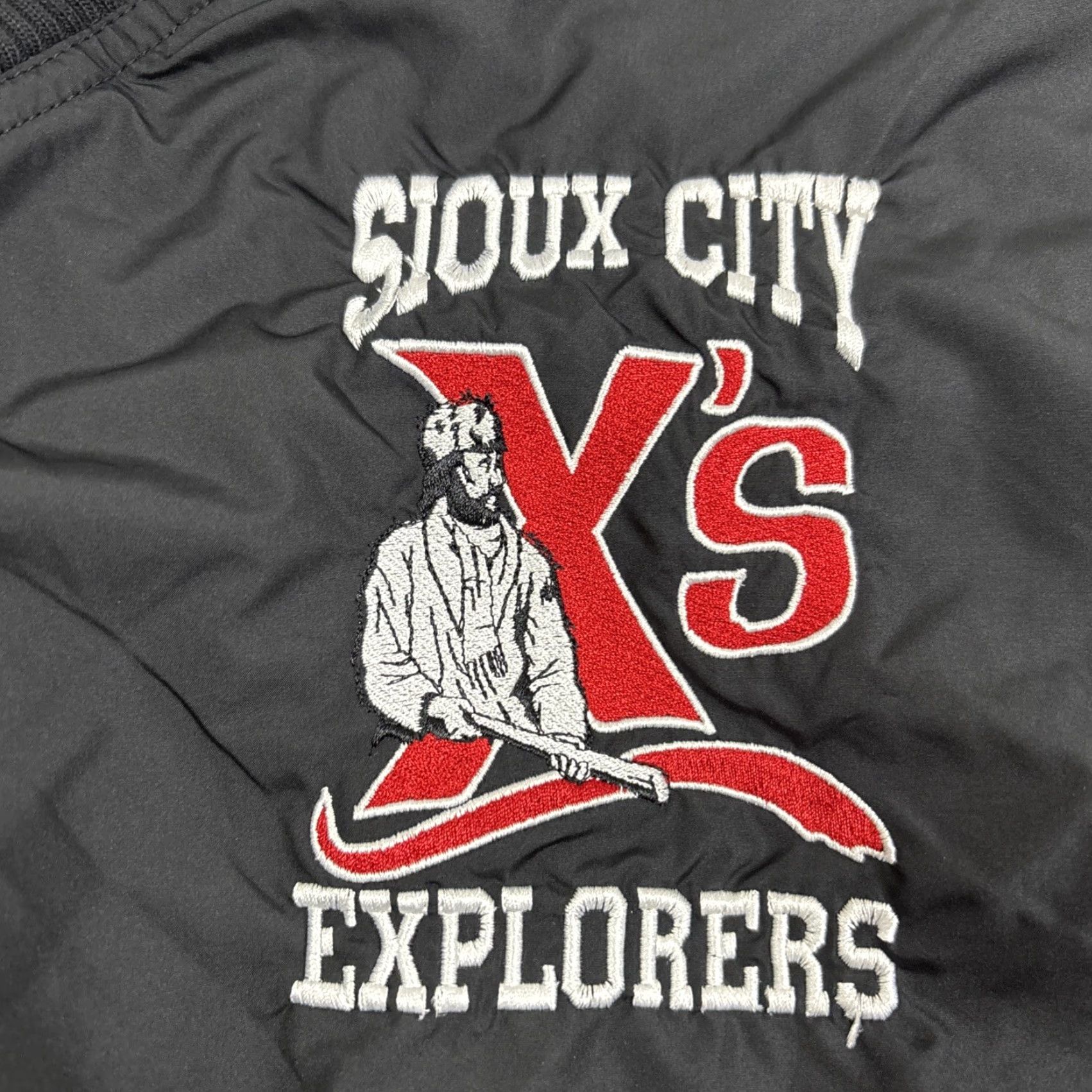 Reebok VINTAGE Reebok Windbreaker Jacket XL Men Black Sioux City Explorers MiLB City Weekend Size US XL / EU 56 / 4 - 4 Thumbnail