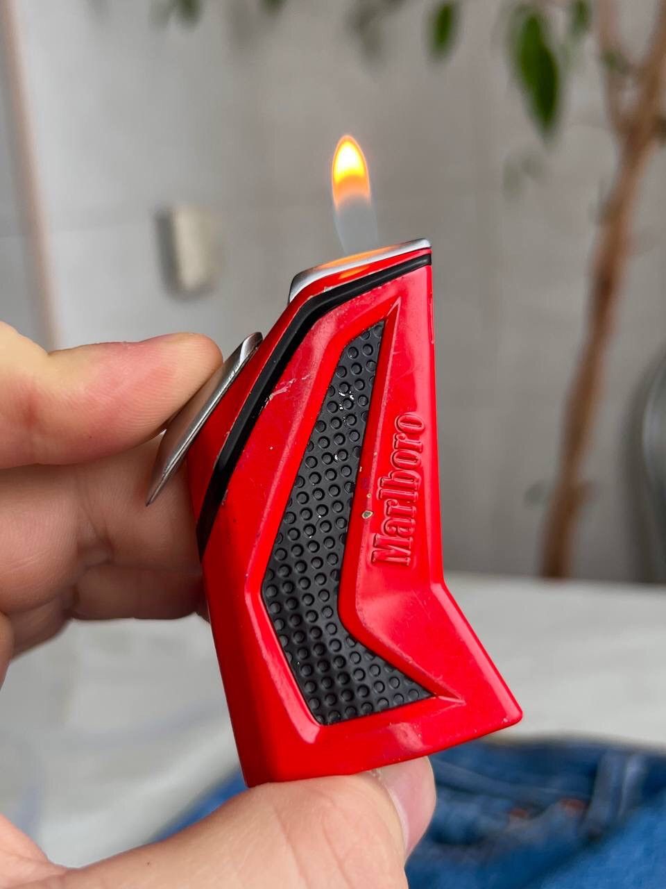 Marlboro × Vintage Y2K ELEGANCE MARLBORO FUTURISTIC METAL PUNK ROCK LIGHTER Size ONE SIZE - 1 Thumbnail