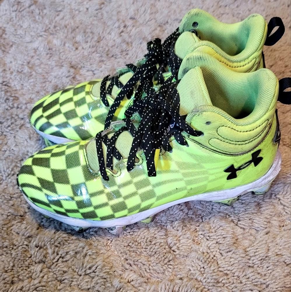 Under Armour UnderArmour Football Cleats Size US 5 / EU 37 - 2 Thumbnail