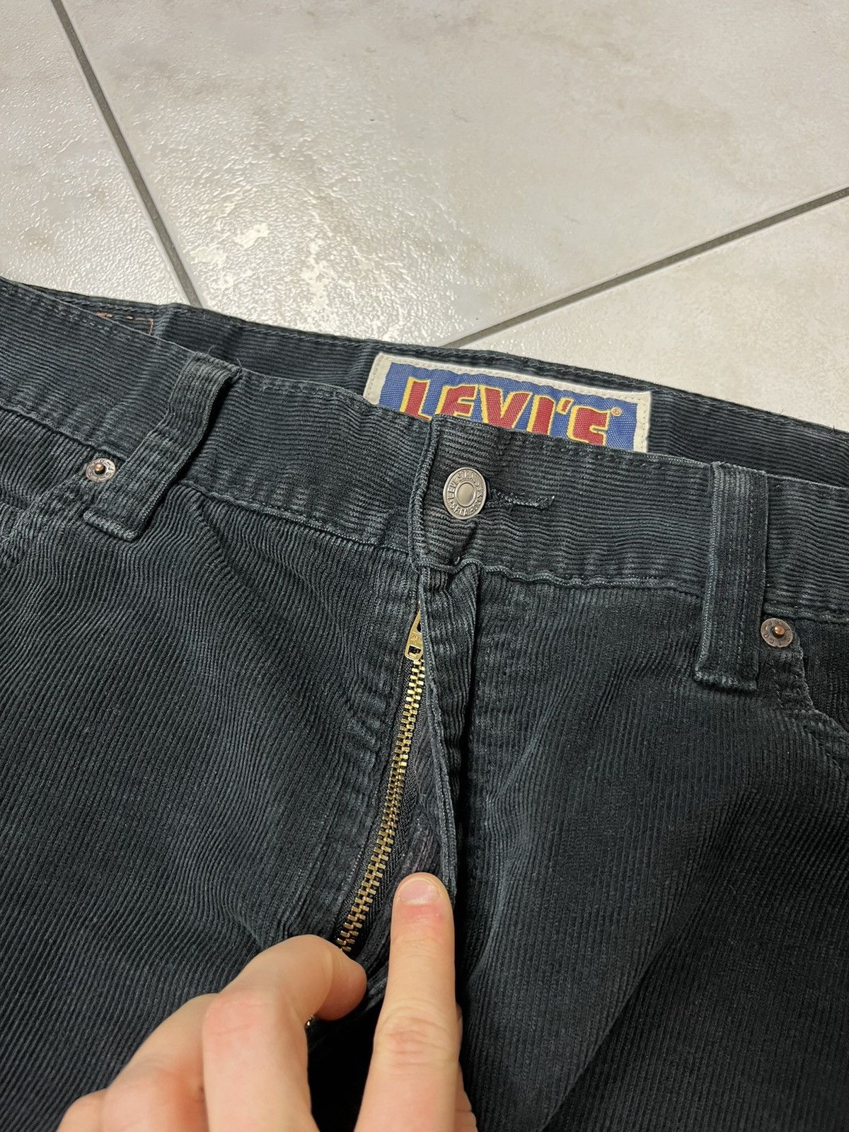 Levi's × Levi's Vintage Clothing × Vintage Vintage Levi’s 549 low loose corduroy pants velvet y2k cords Size US 38 / EU 54 - 13 Thumbnail