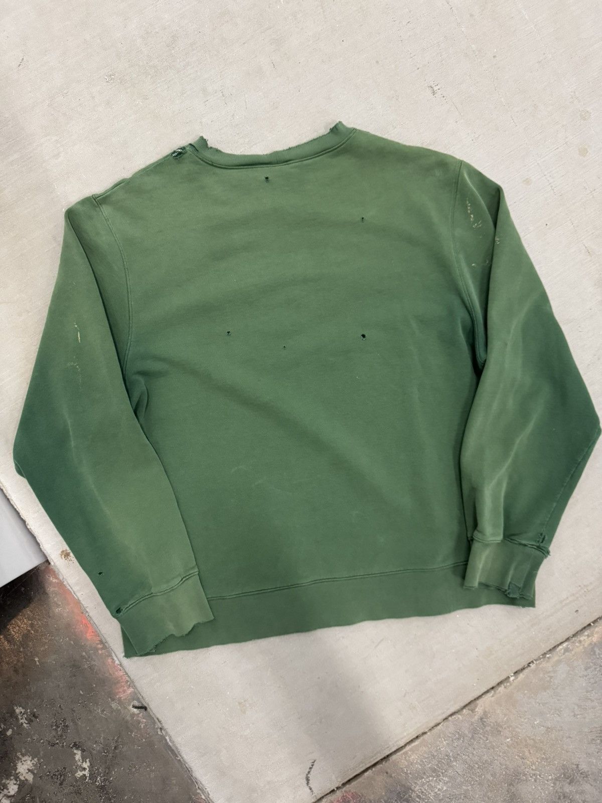 4GSELLER Vintage Distressed OshKosh Faded Green Crewneck Size US XL / EU 56 / 4 - 6 Thumbnail