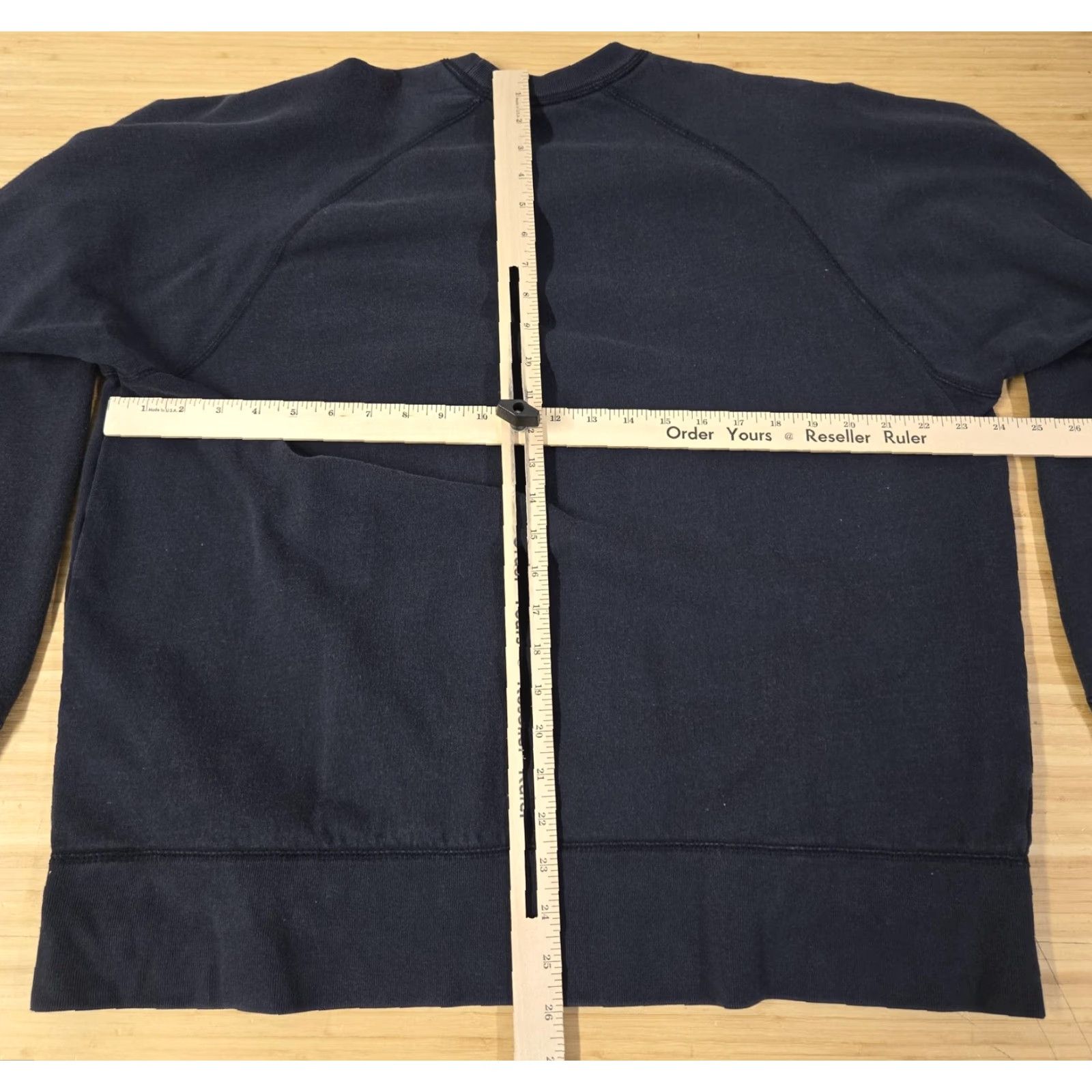 Tommy Hilfiger Tommy Jeans Sweatshirt Mens XL Navy Crewneck TH Logo Fleece Tommy Hilfiger Denim Pullover Graphic Print Raglan Cuffs Hem Size US XL / EU 56 / 4 - 7 Thumbnail