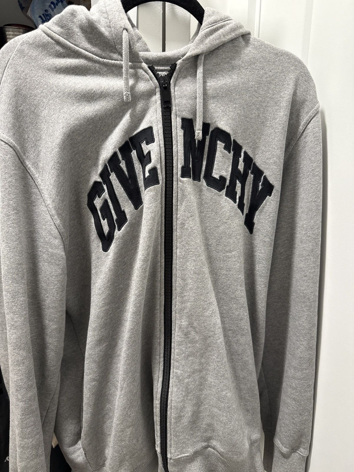 Givenchy Givenchy Logo Printed Zipped Hoodie Size US M / EU 48-50 / 2 - 1 Thumbnail
