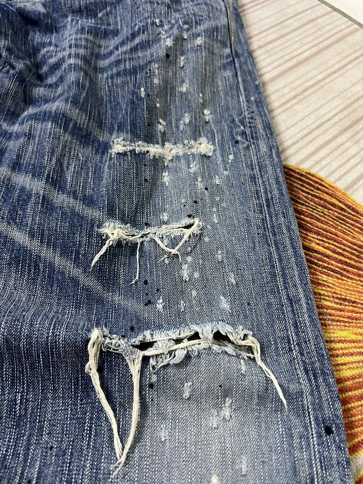 Edwin × Japanese Brand VTG EDWIN 503 BLUE TRIP SPLATTER DISTRESSED JEANS Size US 31 - 5 Thumbnail