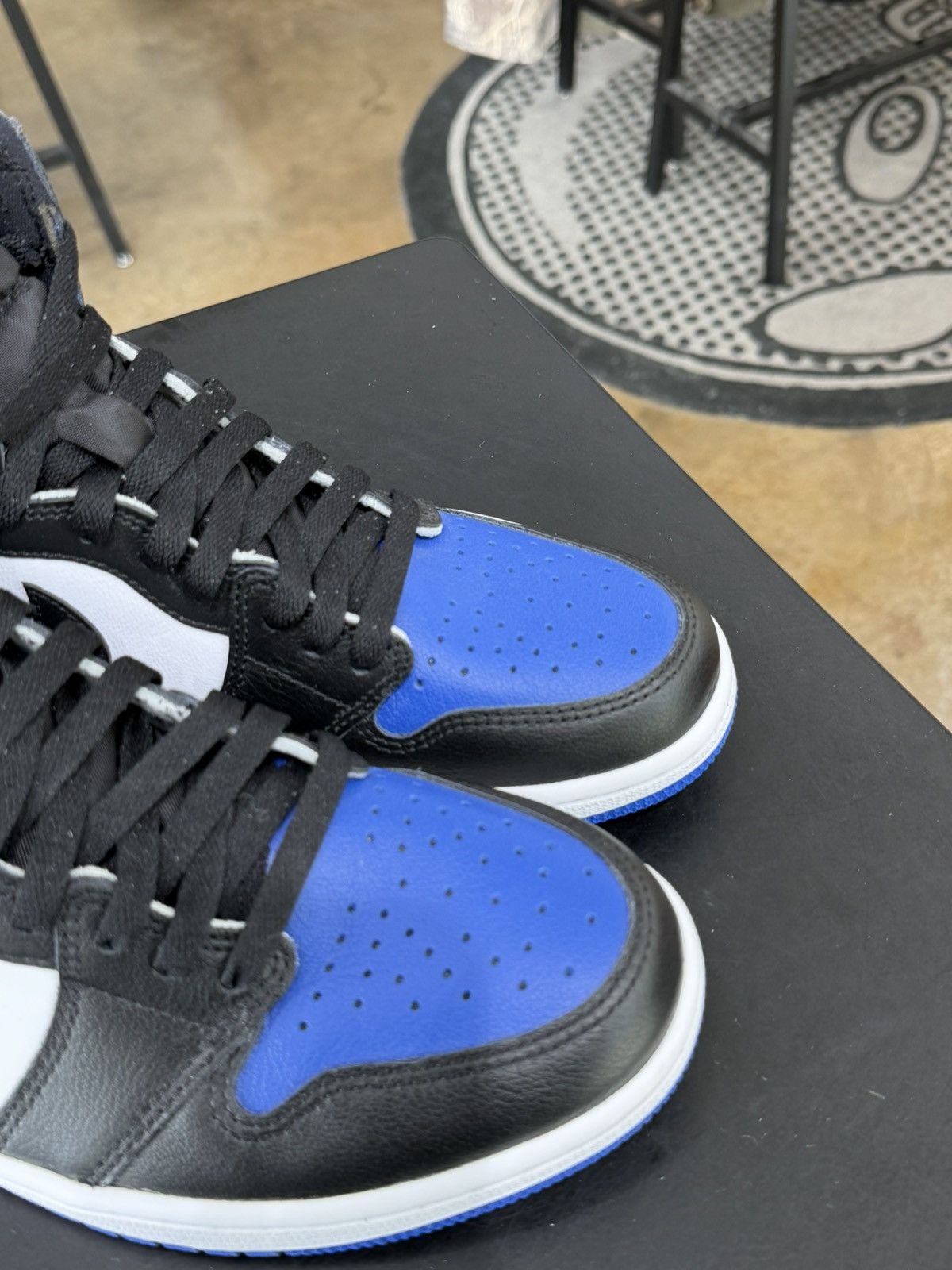 Jordan Brand Air Jordan 1 Royal Toe Size 8.5 (2020) Size US 8.5 / EU 41-42 - 8 Thumbnail