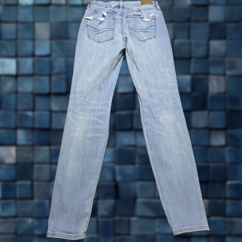 American Eagle Outfitters American Eagle Jeans Womens 4 Blue Denim Curvy High Rise Distressed Jegging Size 27" / US 4 / IT 40 - 1 Thumbnail