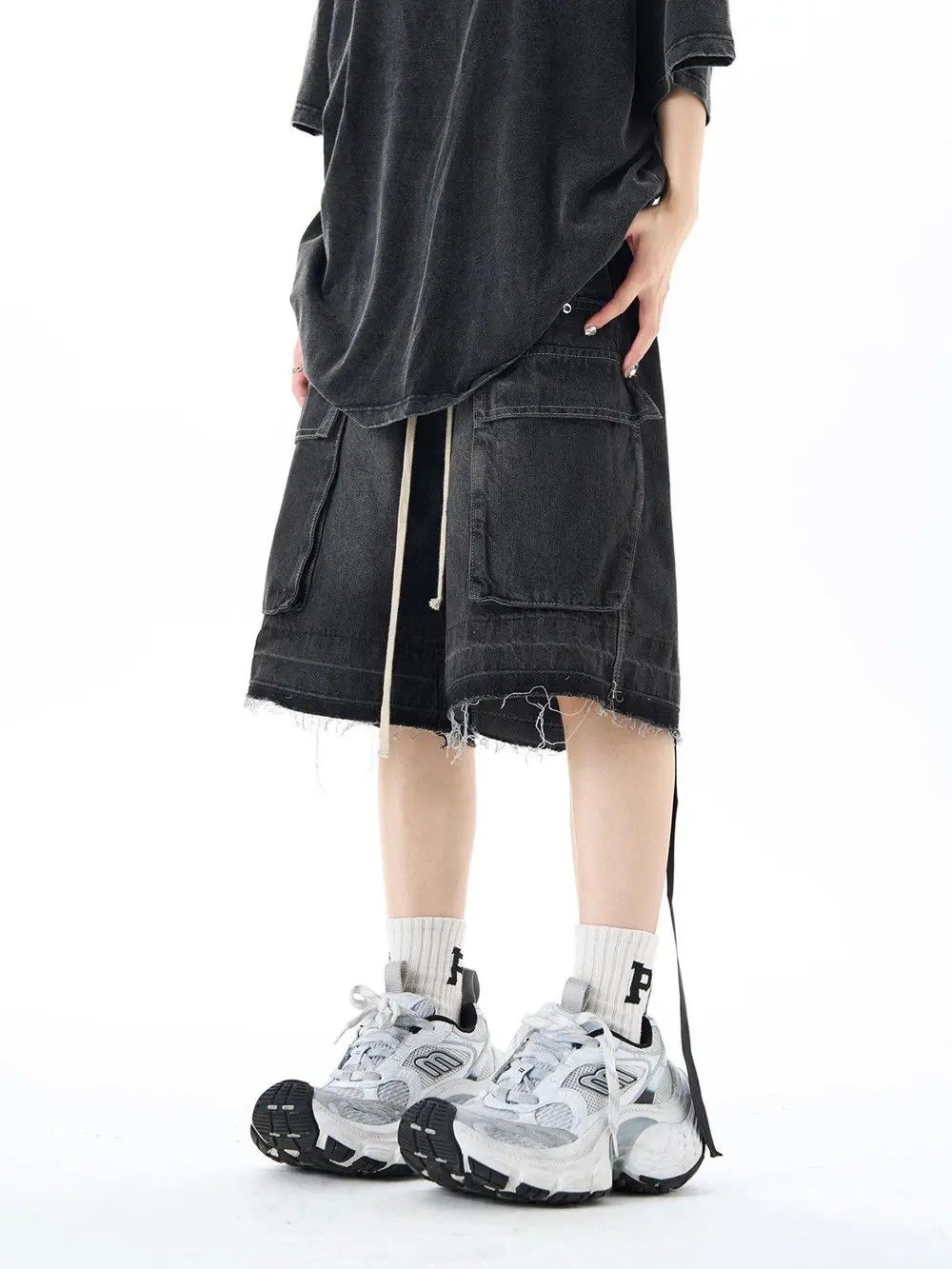 Japanese Brand × Jean Black Bleached Cargo Shorts Size US 34 / EU 50 - 3 Thumbnail