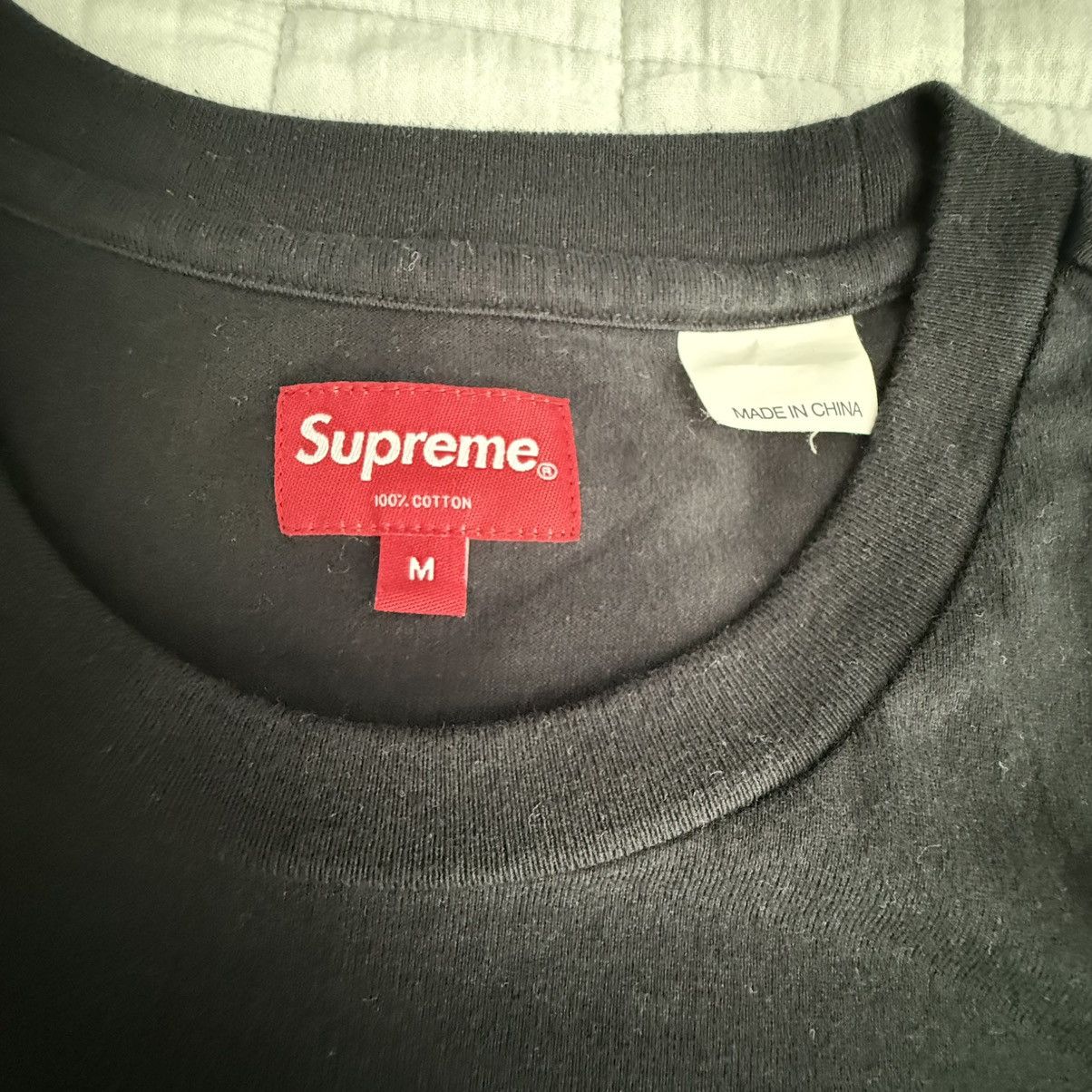 Supreme Supreme Beaded Logo Tee Size US M / EU 48-50 / 2 - 4 Thumbnail