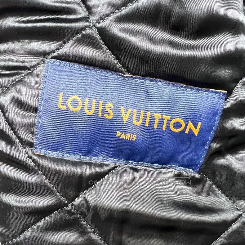 Louis Vuitton Louis Vuitton FW22 Logo embossed tie-dye zip quilted work Size US L / EU 52-54 / 3 - 3 Thumbnail