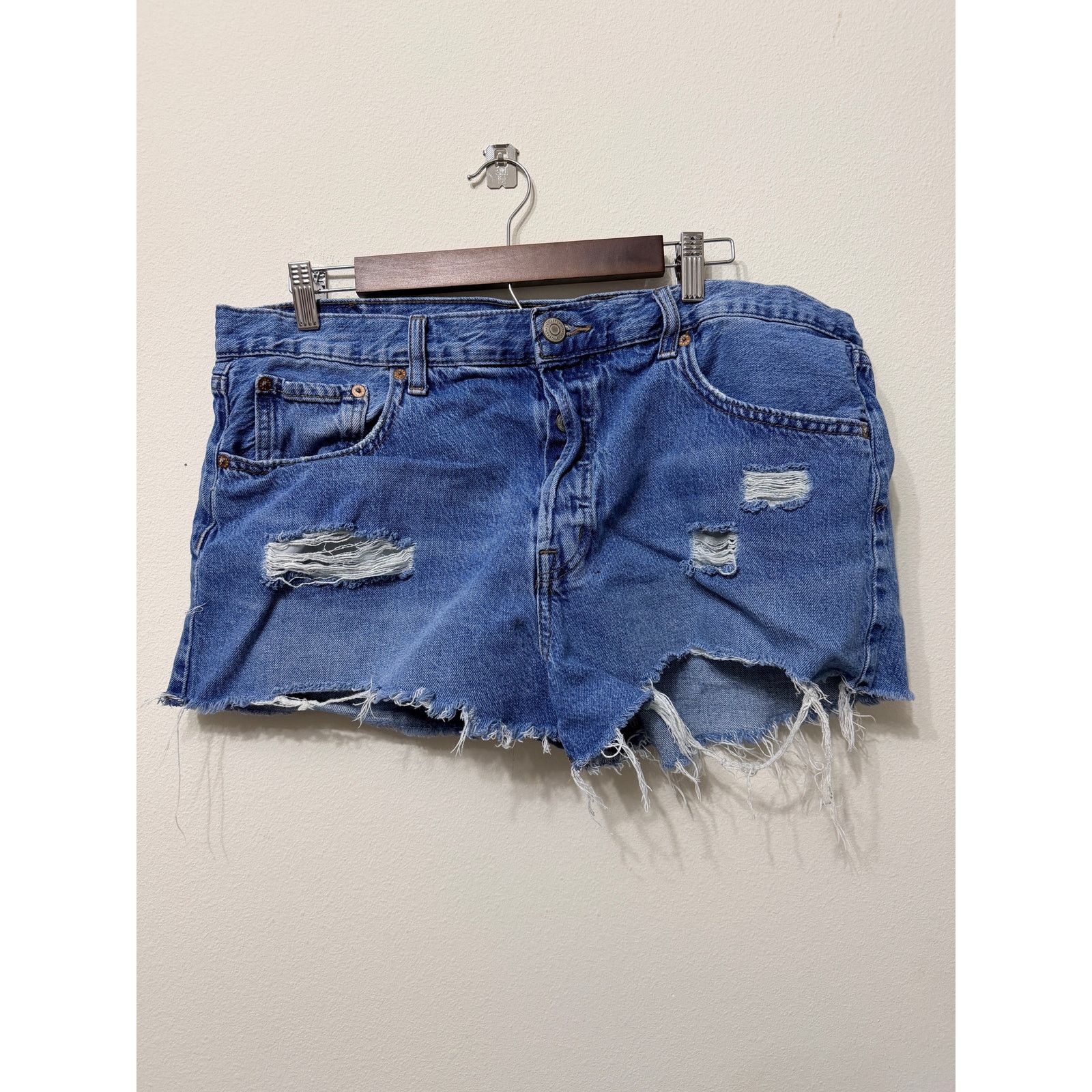 Aeropostale Preloved Aeropostale Women's Boyfriend Short Sz 16 Size 38" / US 16 / IT 52 - 1 Thumbnail