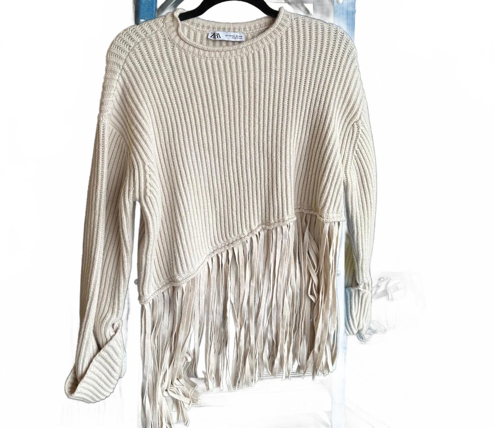 Zara Trendy ZARA Ribbed Sweater with Fringe Size S / US 4 / IT 40 - 1 Thumbnail
