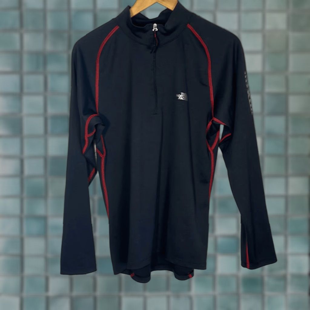 The North Face VINTAGE? Wait—it’s The North Face Flight Series Mens 1/4 Zip Up Black Long Sleeve Shirt Size M Medium Size US M / EU 48-50 / 2 - 1 Thumbnail