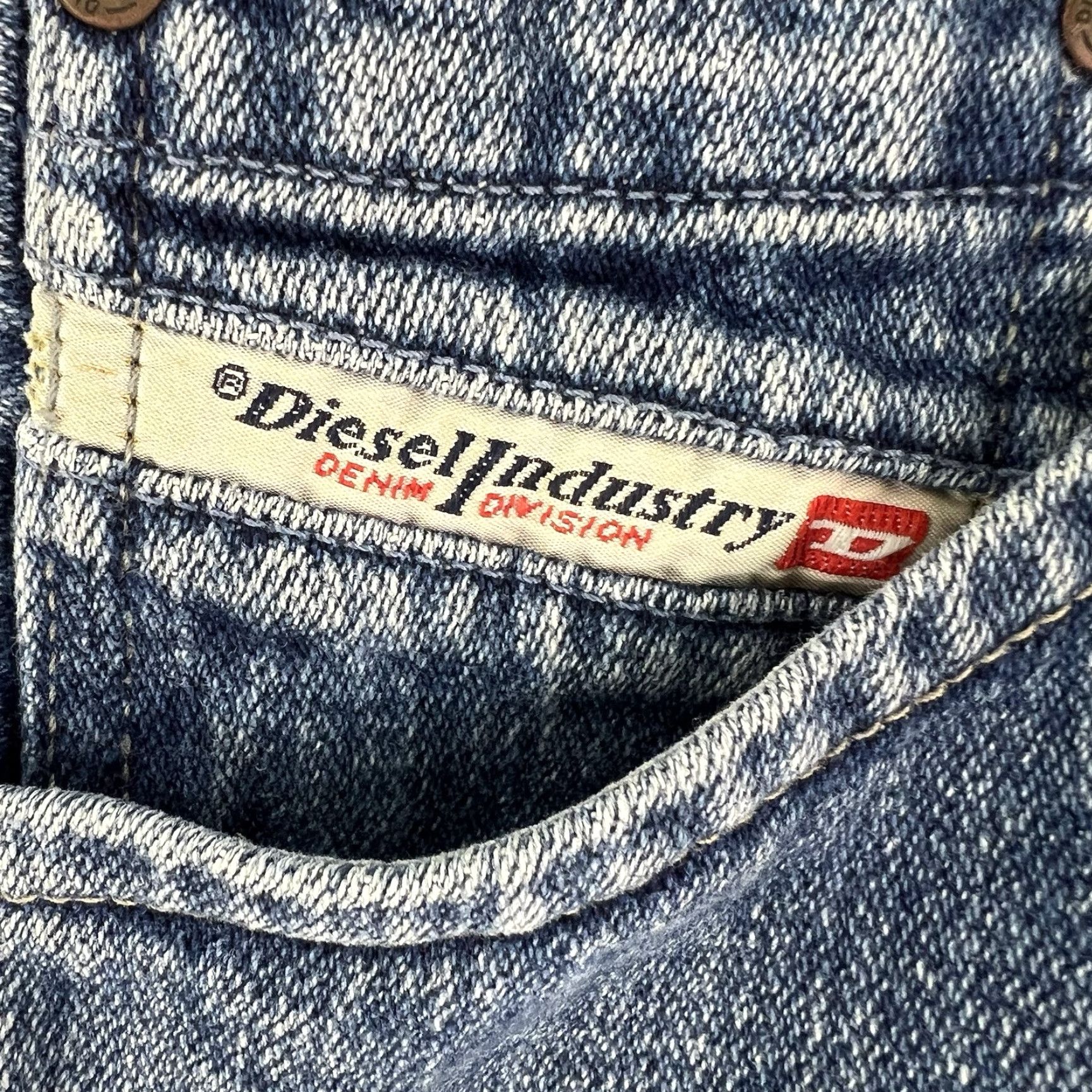 Diesel VINTAGE Diesel Jeans Men Size 36 Straight Fit Denim 5-Pocket Logo Made in Italy Size US 36 / EU 52 - 5 Thumbnail
