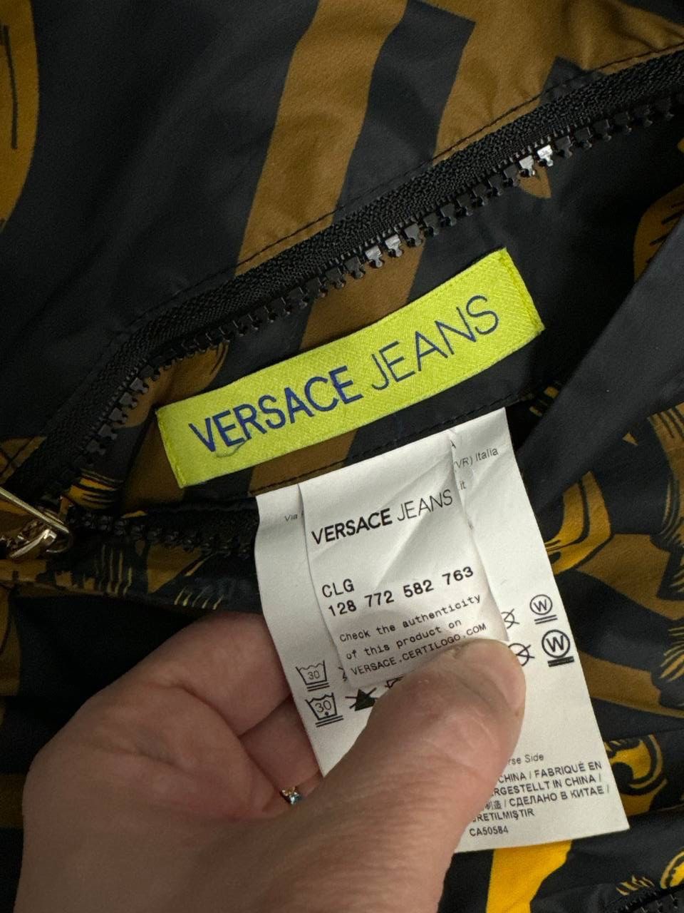 Versace Versace reversible puffer jacket Black Gold Barocco Size S Size US S / EU 44-46 / 1 - 11 Thumbnail
