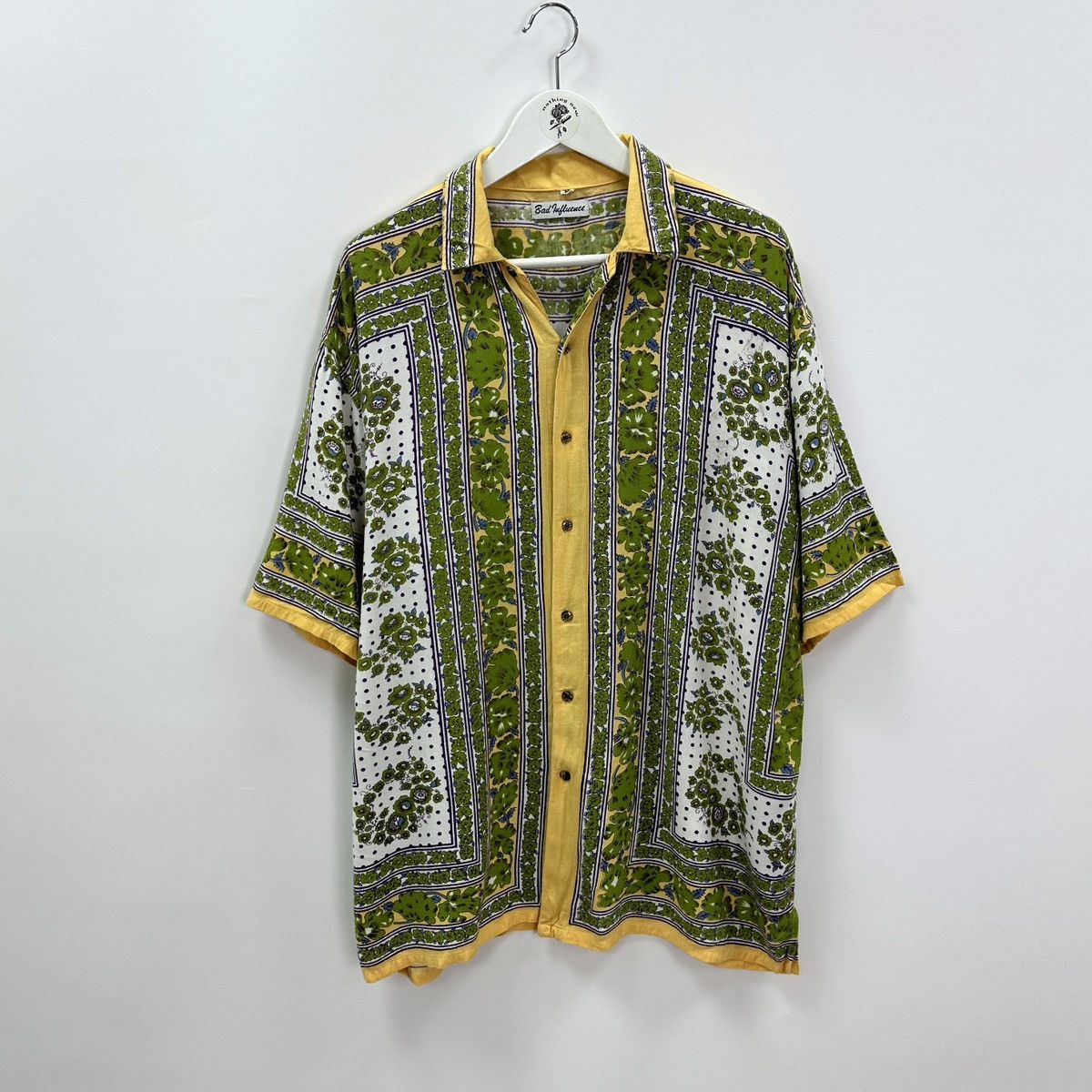 Vintage Vintage 90s Bad Influence Silk Hawaiian shirt y2k floral Size US M / EU 48-50 / 2 - 1 Thumbnail