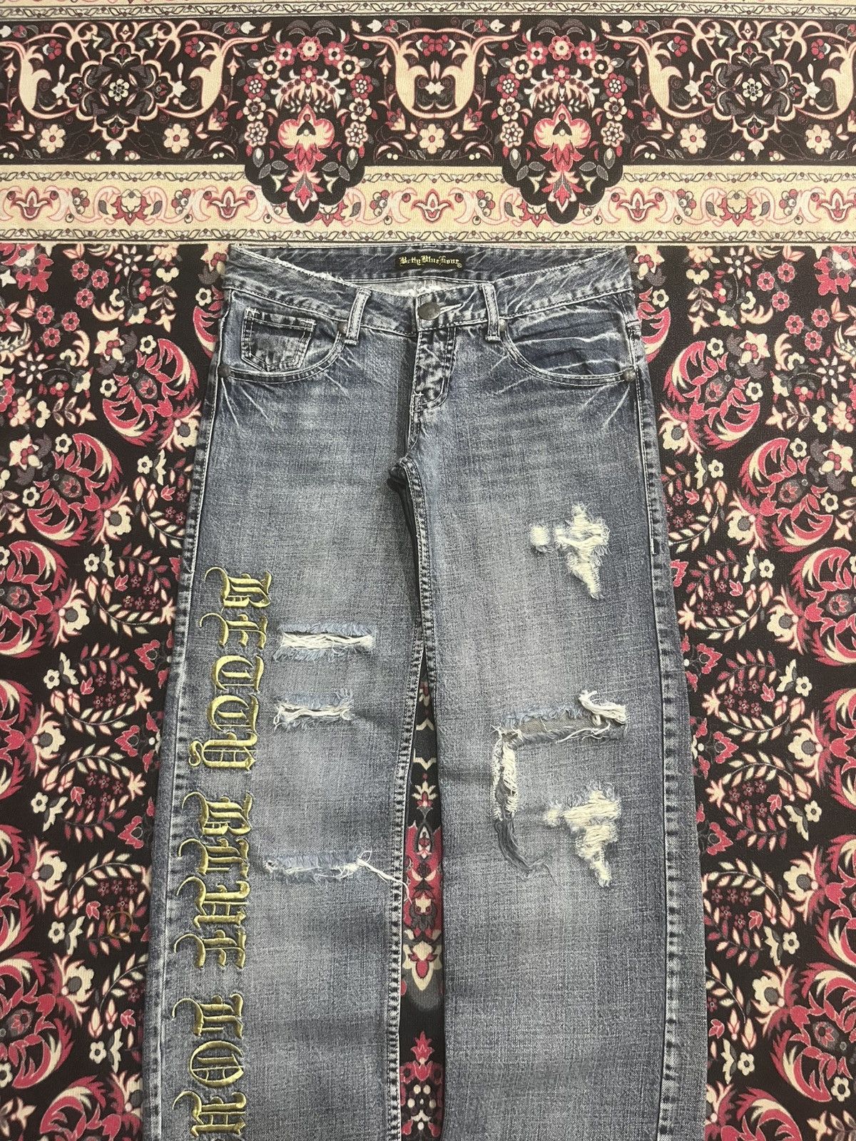 Hysteric Glamour Betty Blue Love Big Slogan Distressed Blue Cracked Jeans Size 30" / US 8 / IT 44 - 3 Thumbnail