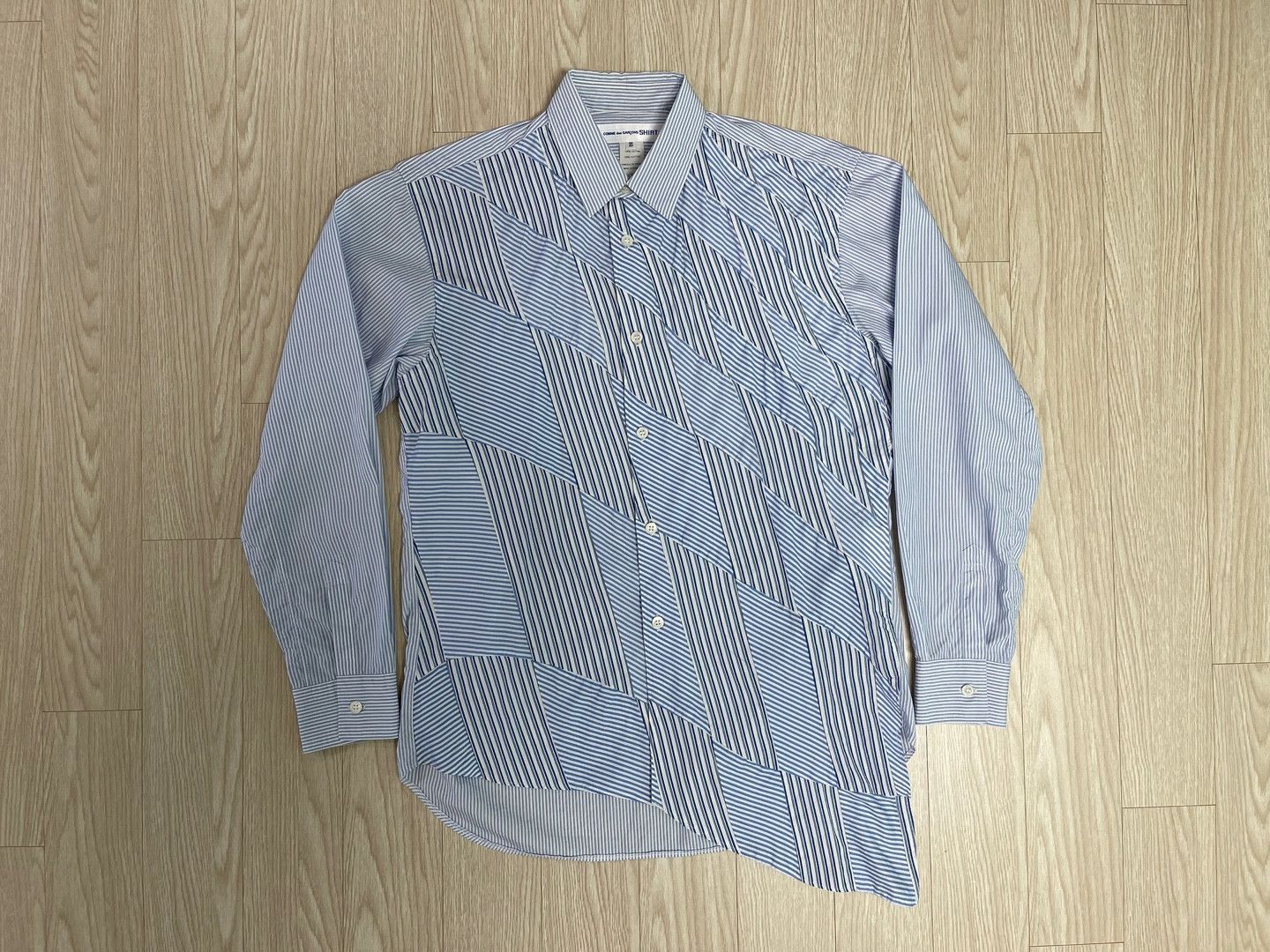 Comme des Garcons SHIRT COMME des GARCONS SHIRT Twisted Blue Stripe Shirt AD2015 Size US M / EU 48-50 / 2 - 1 Thumbnail