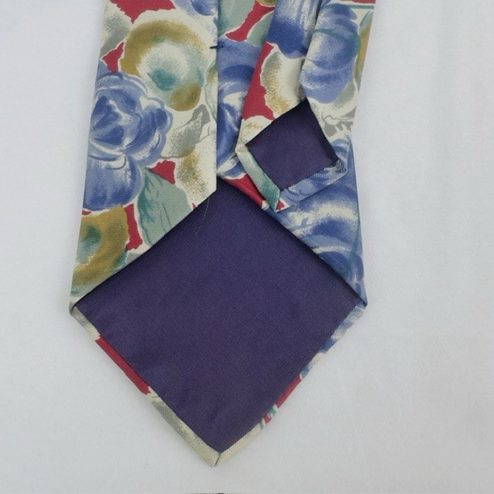 Van Heusen Van Heusen 417 Necktie Red/Blue/Green Floral Silk Preppy Size ONE SIZE - 4 Thumbnail