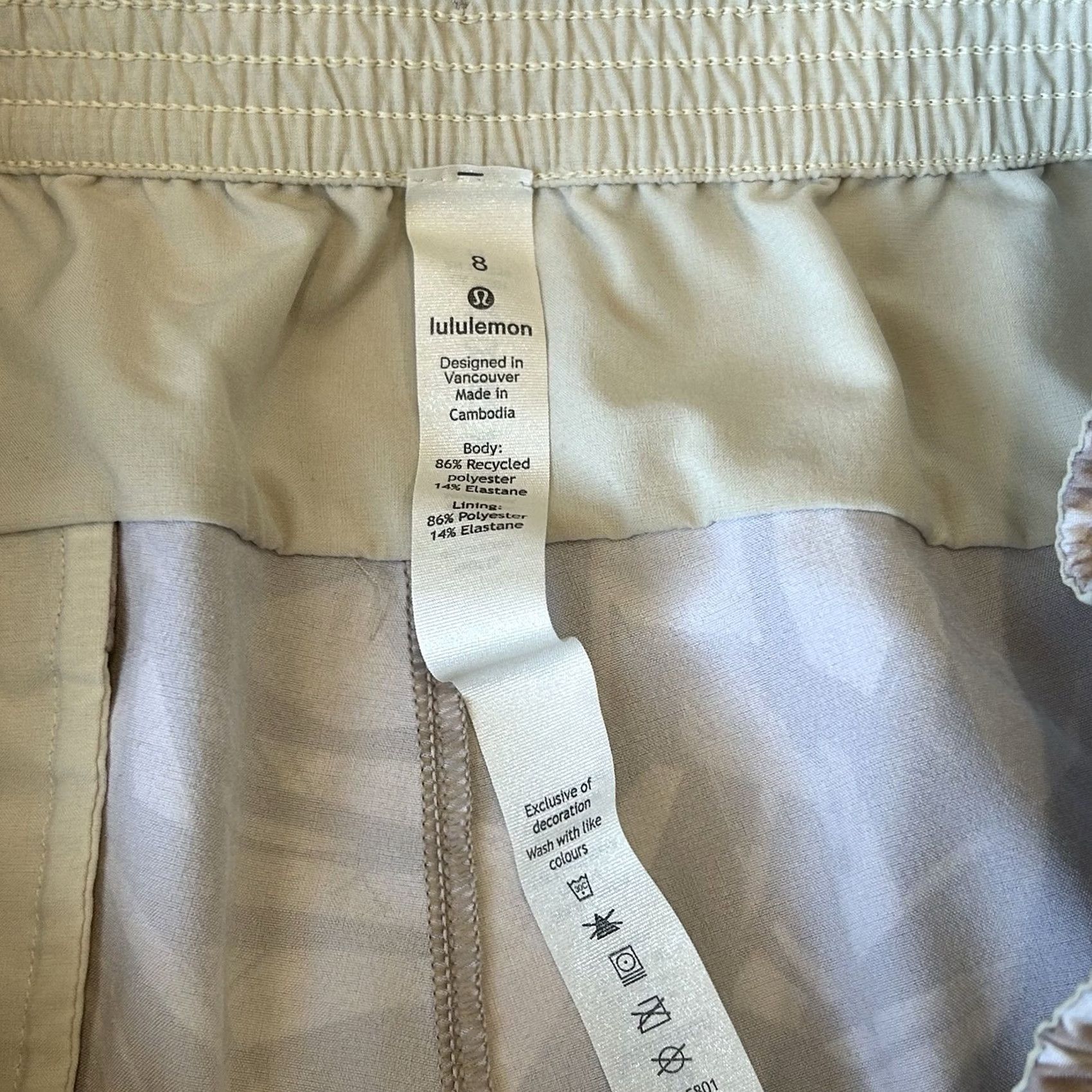 Lululemon Lululemon Spring Break Away Short Shadow Leaf Women’s 8 Size 30" / US 8 / IT 44 - 4 Thumbnail