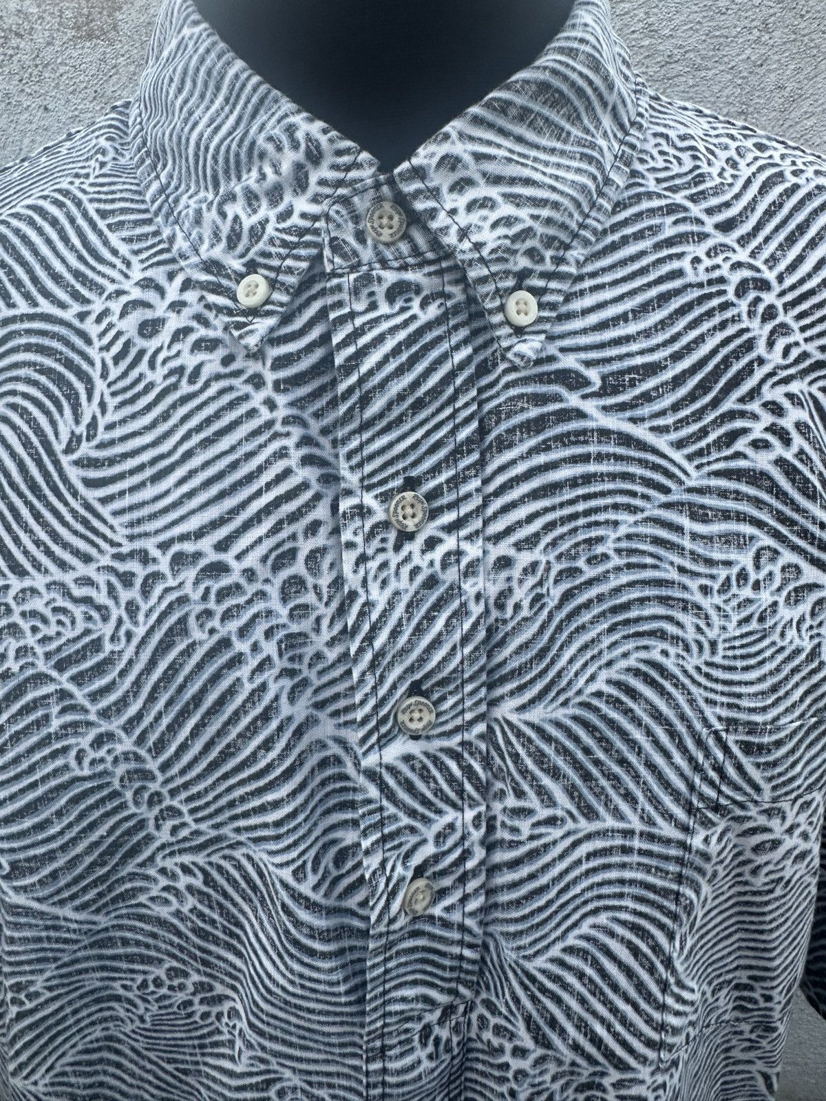 Reyn Spooner PreOwned Reyn Spooner Classic Hawaiian Print Men's XL Size US XL / EU 56 / 4 - 3 Thumbnail
