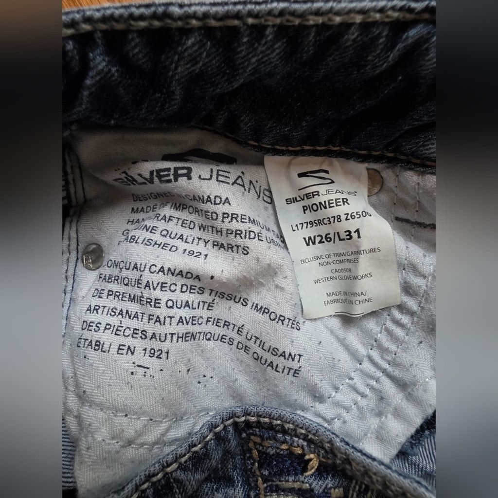 Silver Jeans Co. Silver Jeans Distressed Pioneer Boot Cut Blue Jeans Size 26" / US 2 / IT 38 - 8 Thumbnail