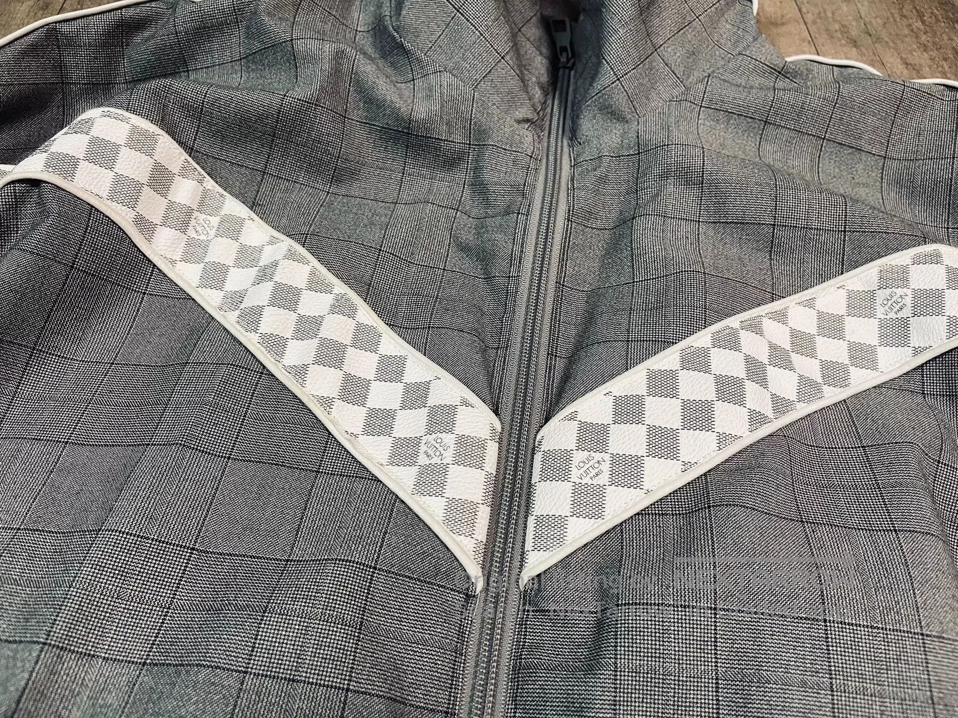 Louis Vuitton LV Large Check Vintage Jacket. Size US M / EU 48-50 / 2 - 3 Thumbnail