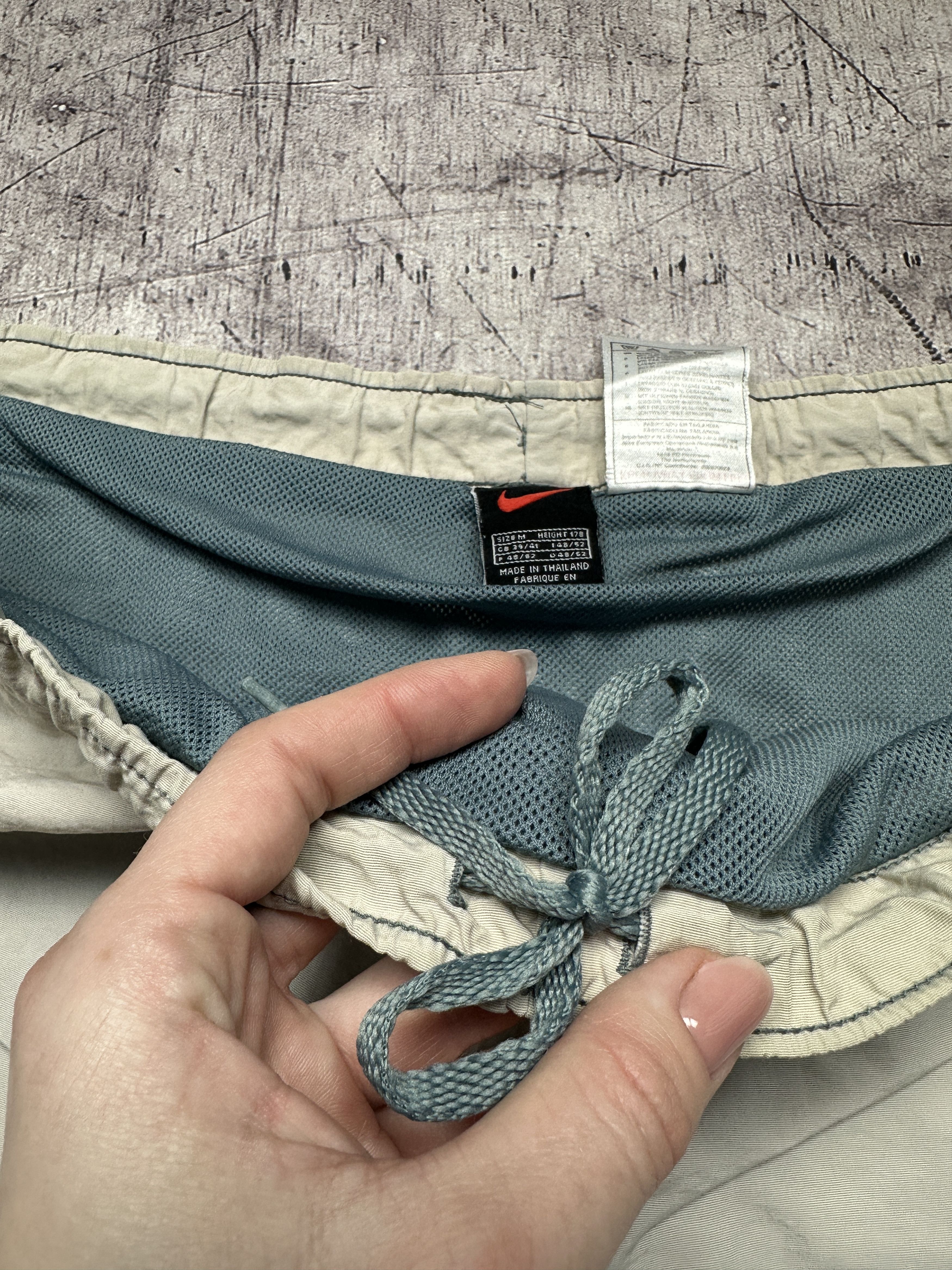 Nike Nike 90s Vintage Mens Nylon Shorts Size US 32 / EU 48 - 6 Thumbnail