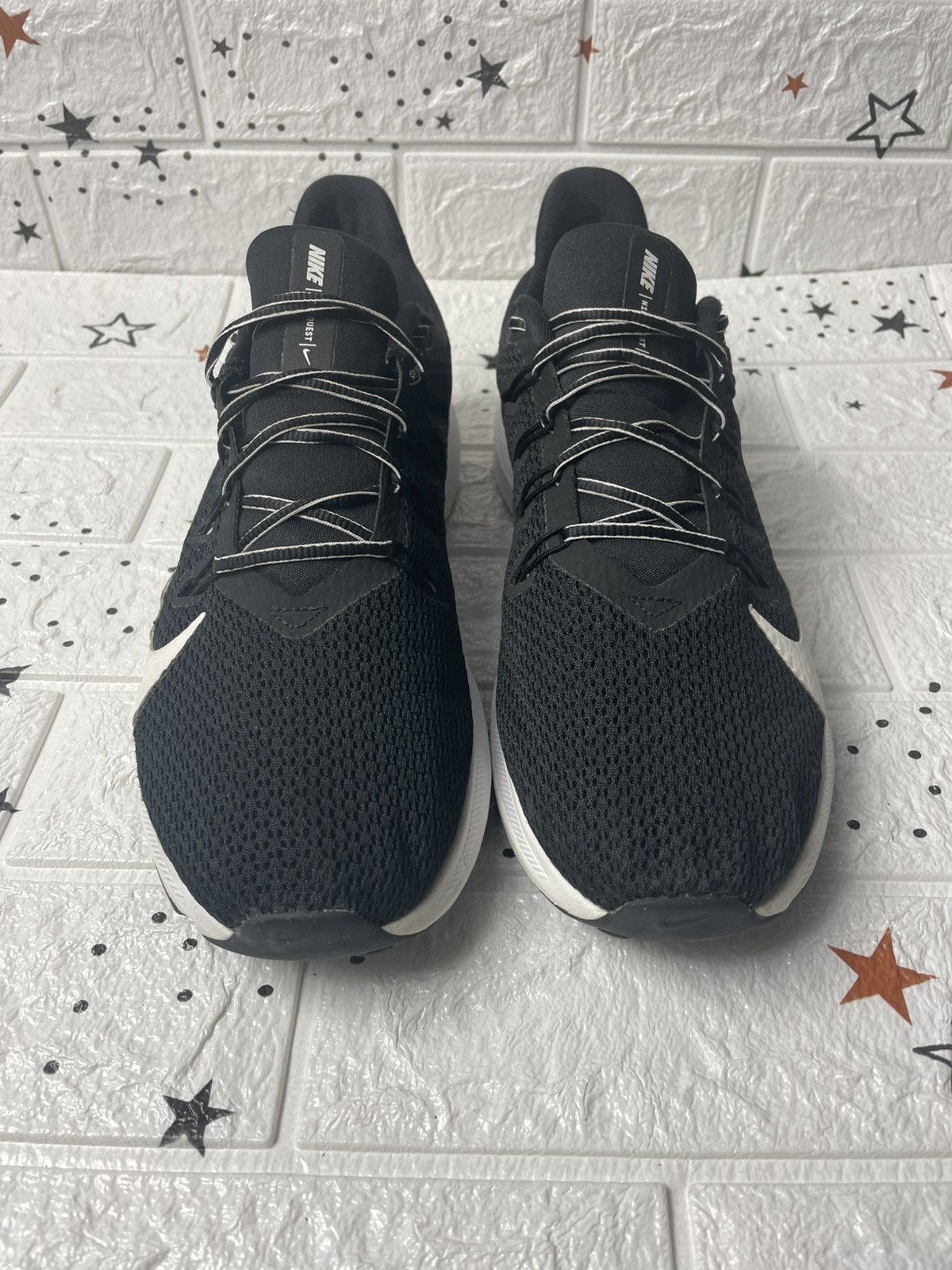 Nike Nike Quest 2 Black US10 UK9 EUR44 CM28 BR42 CM28 Running Size US 10 / EU 43 - 2 Thumbnail