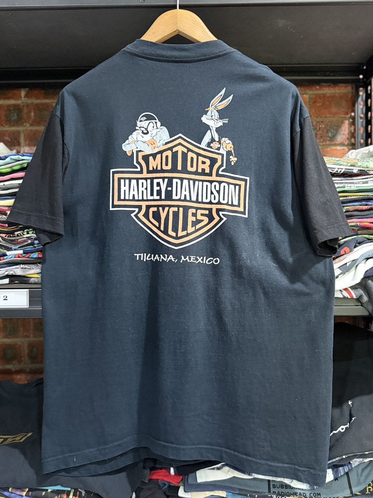 Harley Davidson Vintage 90s Harley Davidson Lonney Tones Two Tone Faded Tee Size US L / EU 52-54 / 3 - 1 Thumbnail