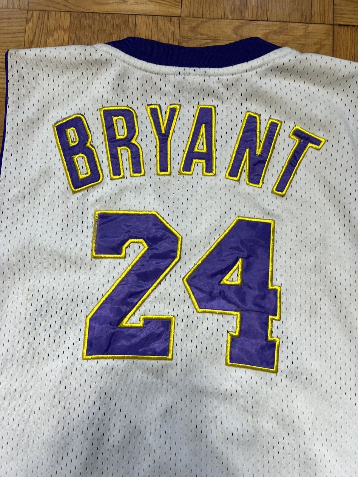NBA × Vintage Jersey NBA Lakers 24 Kobe Bryant vintage Size US L / EU 52-54 / 3 - 4 Thumbnail
