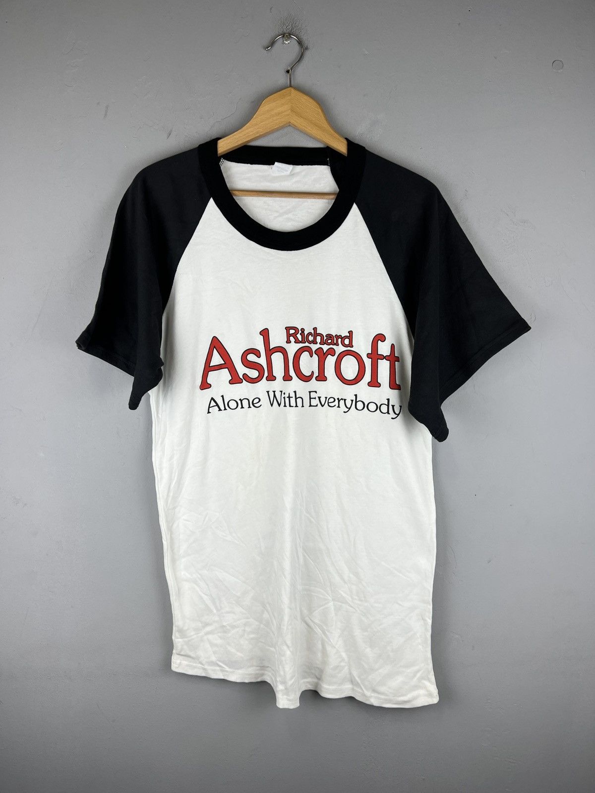 Band Tees Vintage Richard Ashcroft Alone With Everybody T shirt Size US XL / EU 56 / 4 - 1 Thumbnail