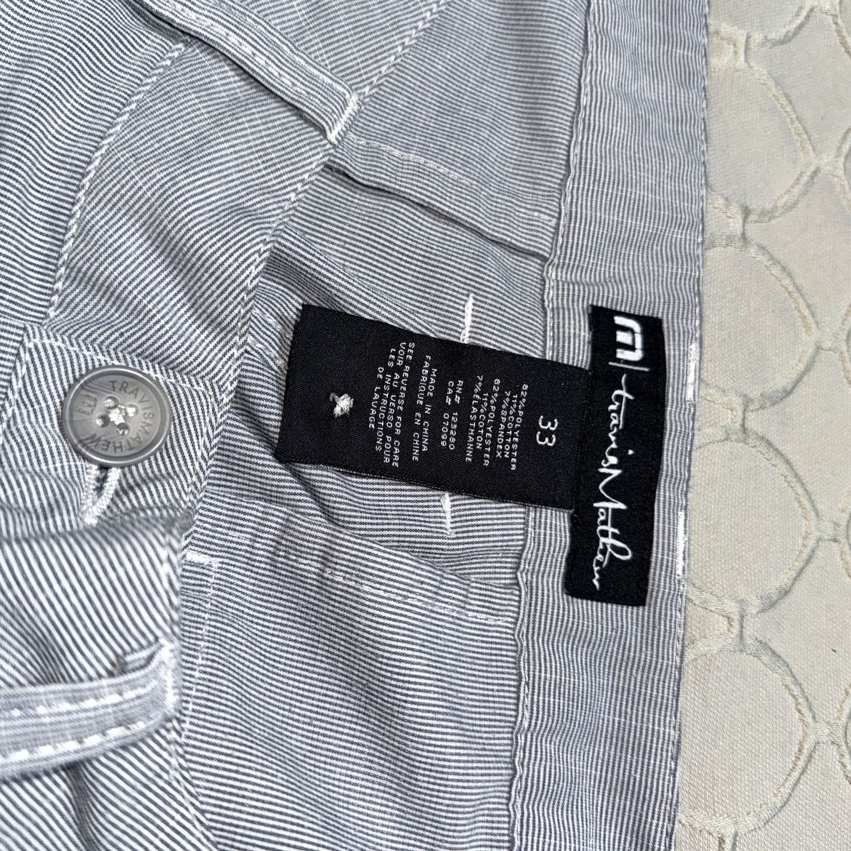 TravisMathew TravisMathew Shorts Mens 33 Gray Stripe Lightweight Casual Golf Chino Summer Size US 33 - 4 Thumbnail