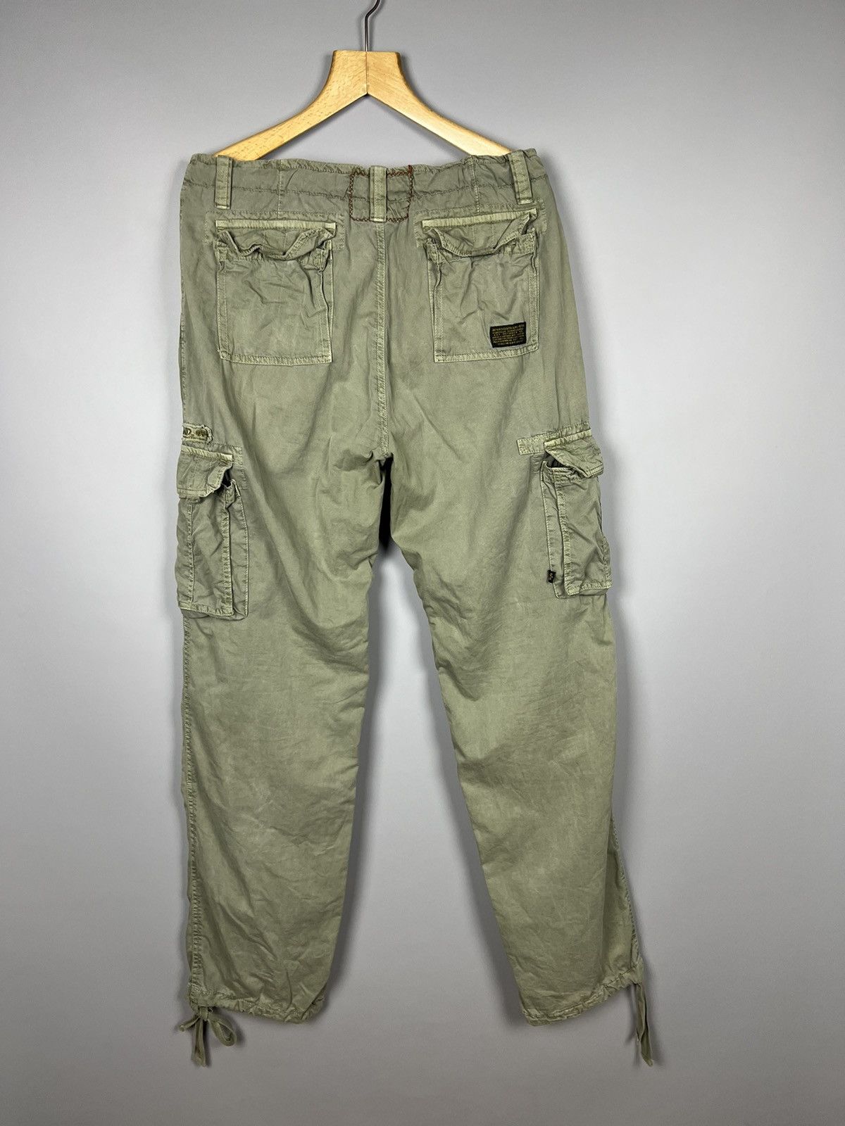 Alpha Industries W36 Alpha industries cargo pants with drawstrings vintage Size US 36 / EU 52 - 7 Thumbnail