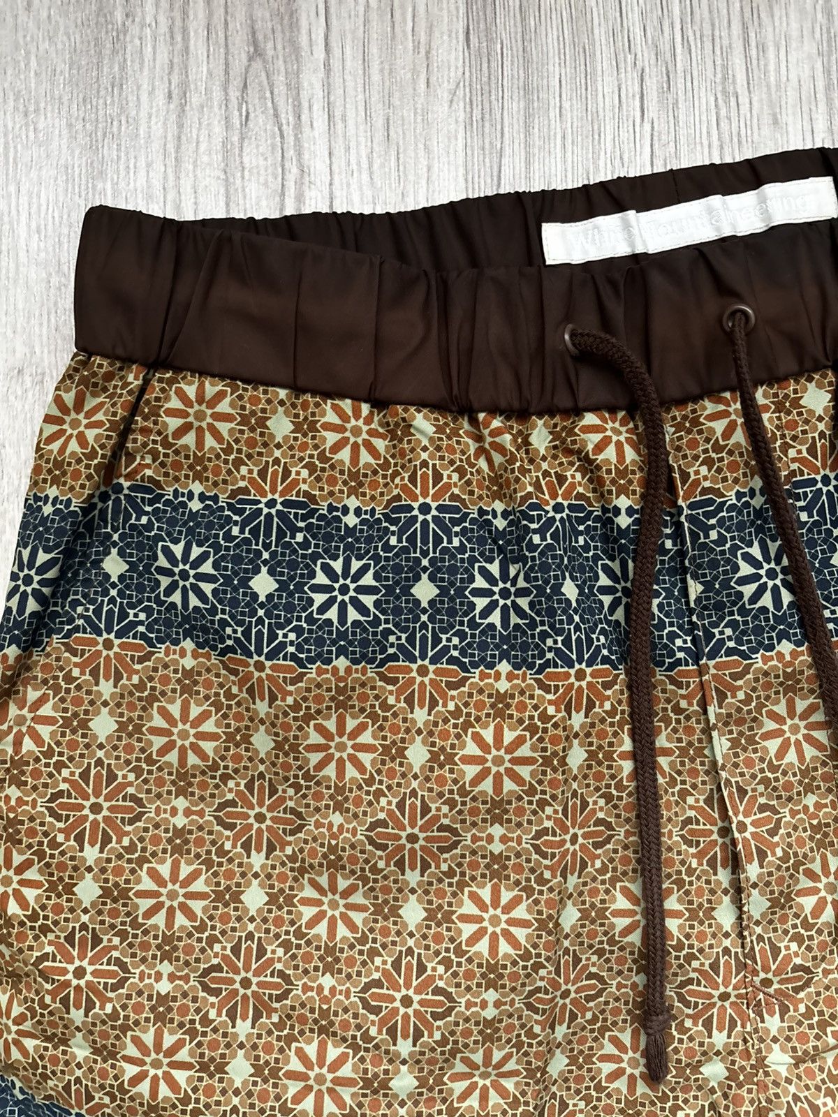 White Mountaineering White Mountaineering Patterned Shorts Made in Japan Size 0 S Size US 29 - 7 Thumbnail