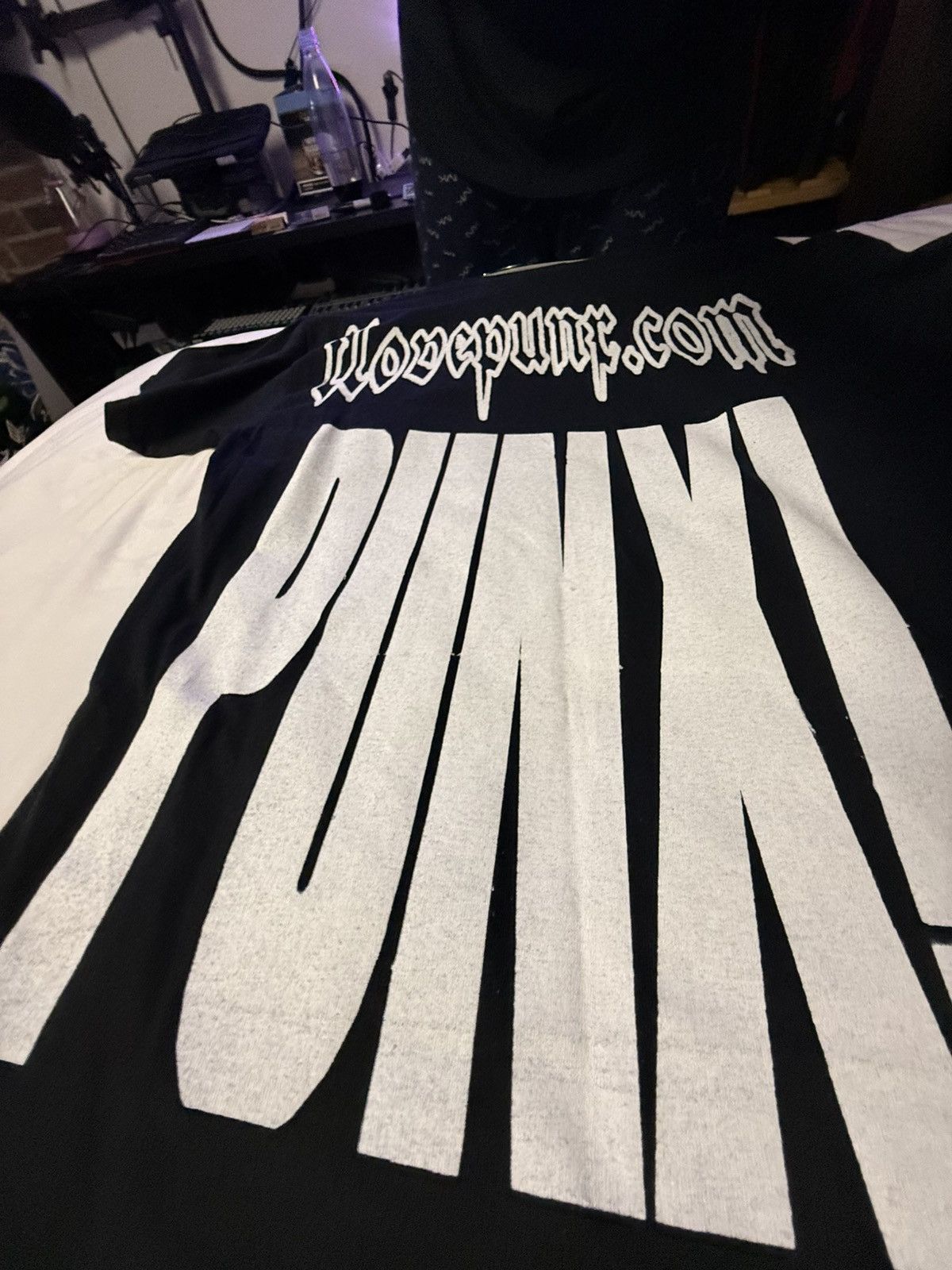 Other ilovepunx.com sold out 1 of 1 “brittney” tee Size US L / EU 52-54 / 3 - 17 Thumbnail