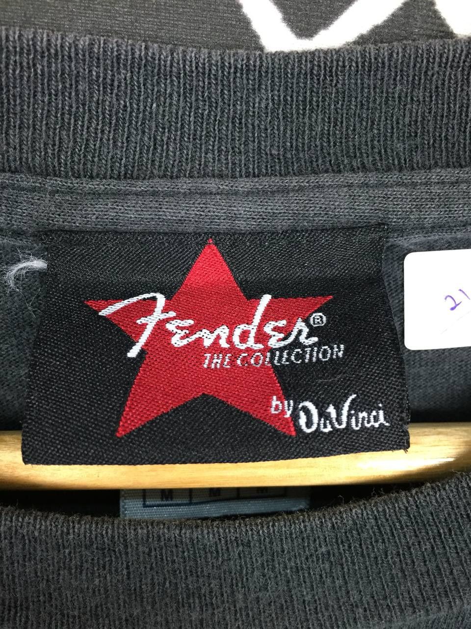 Fender Vtg Y2K Fender The Collection By Da Vincci Tee Size US M / EU 48-50 / 2 - 7 Thumbnail