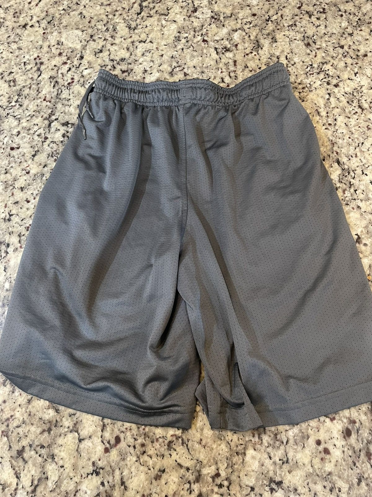 Under Armour Gray with black athletic shorts with drawstring Size US 30 / EU 46 - 5 Thumbnail