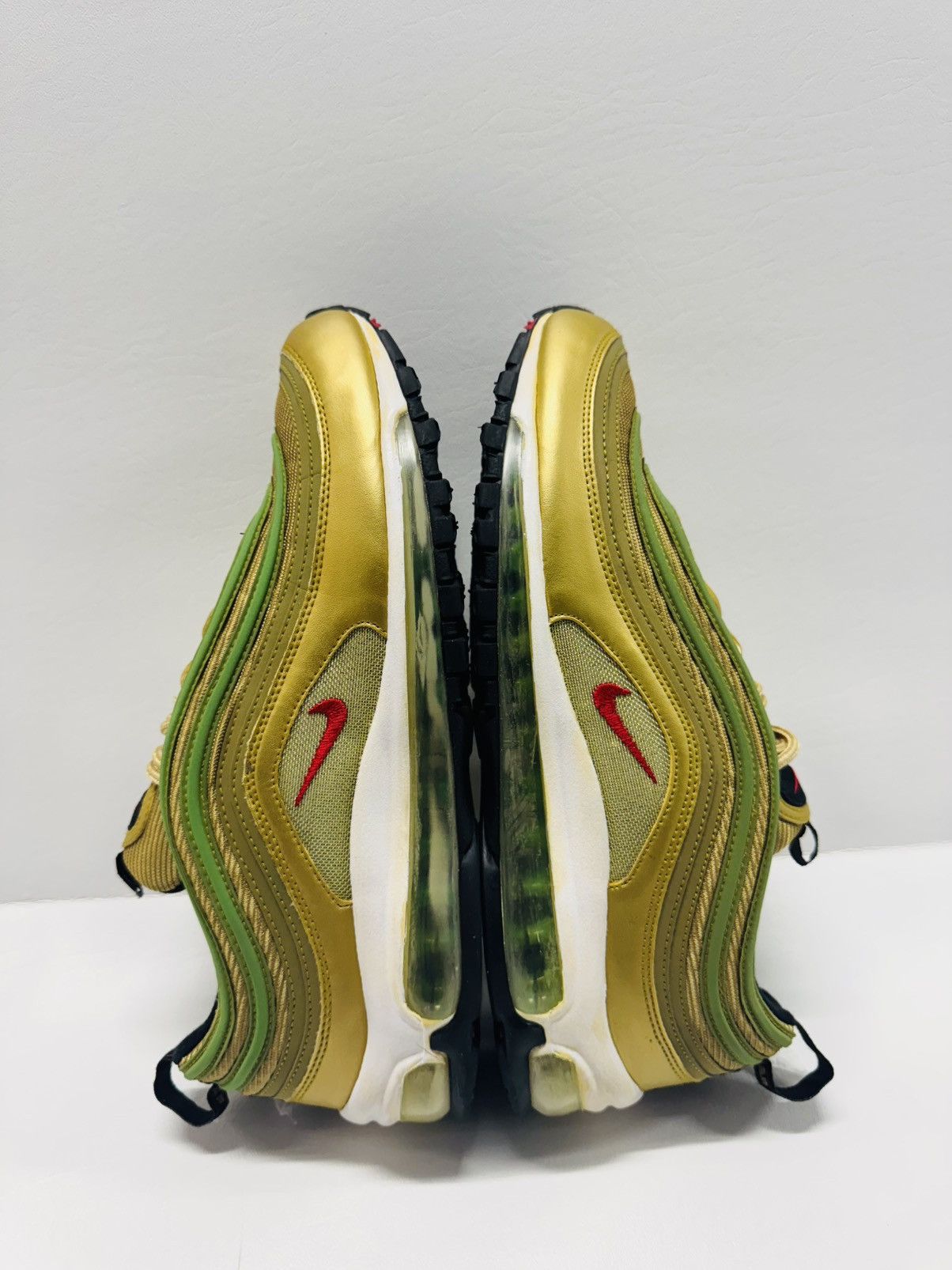 Nike Nike Air Max 97 Metallic Gold/Varsity Red-White-Black Size US 9.5 / EU 42-43 - 2 Thumbnail