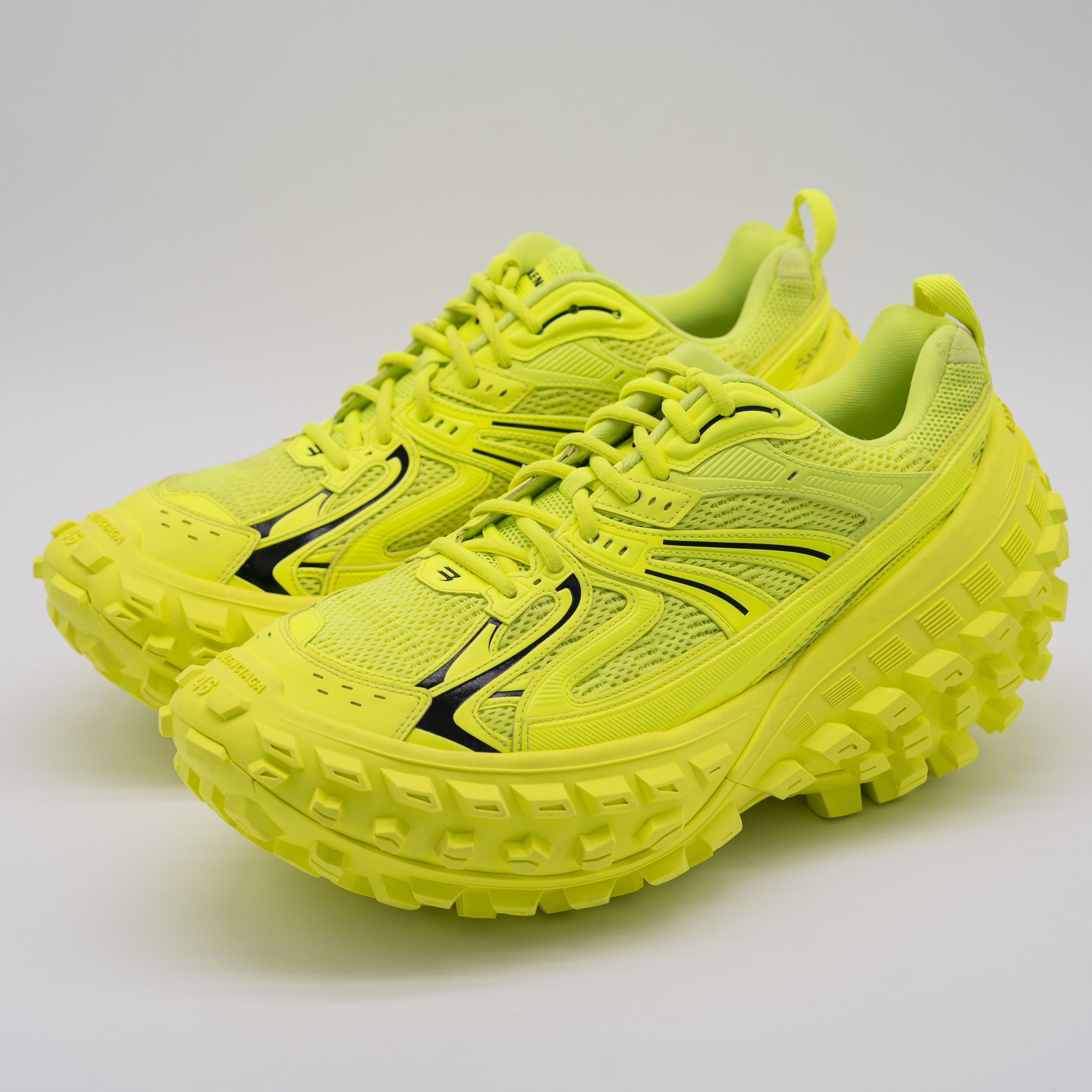 Balenciaga Balenciaga Defender Sneaker (Green) | Grailed