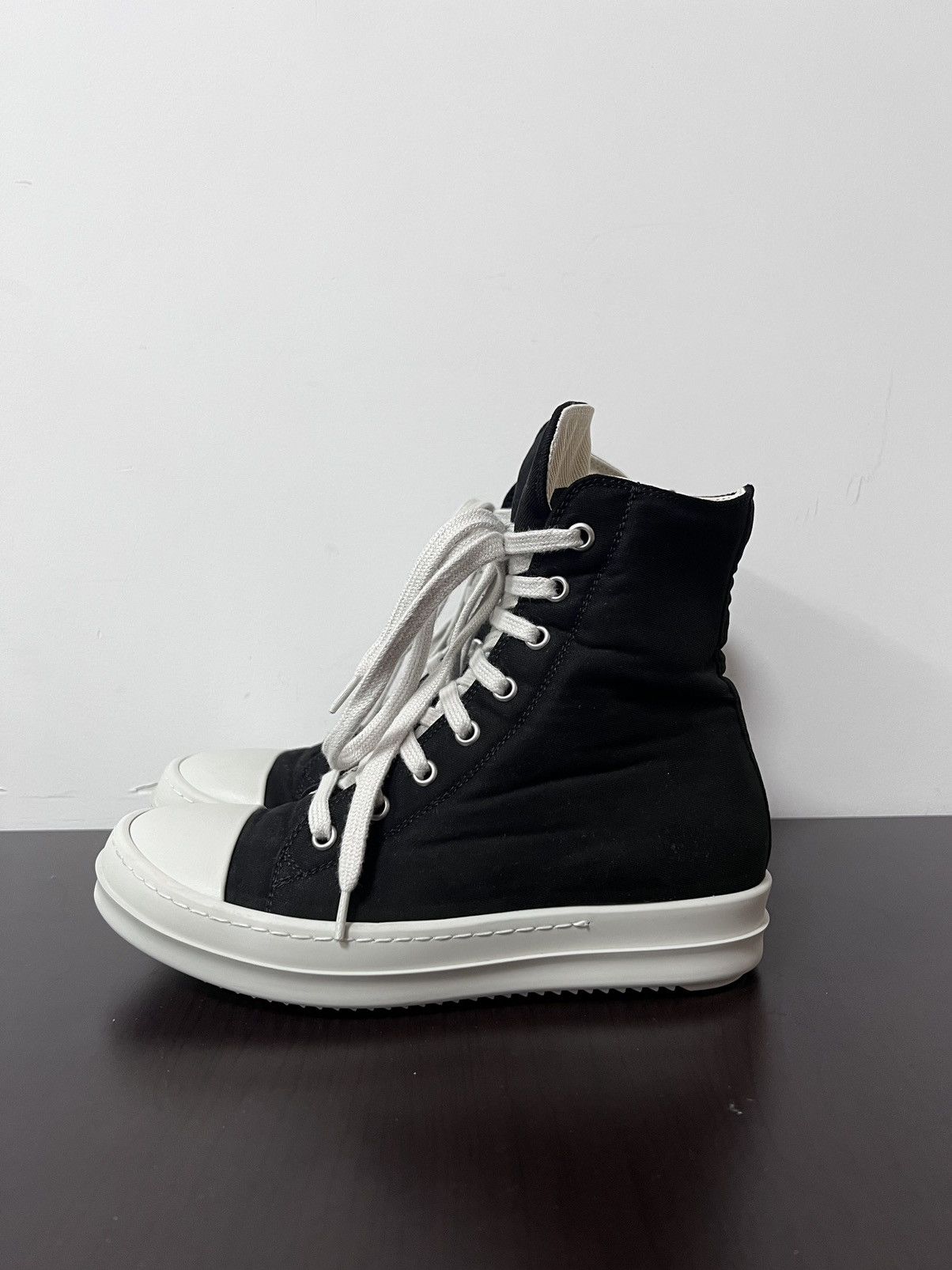 Rick Owens Drkshdw Rick owens drkshdw ramones high top sneakers sz35.5 Size US 5.5 / IT 35.5 - 2 Thumbnail