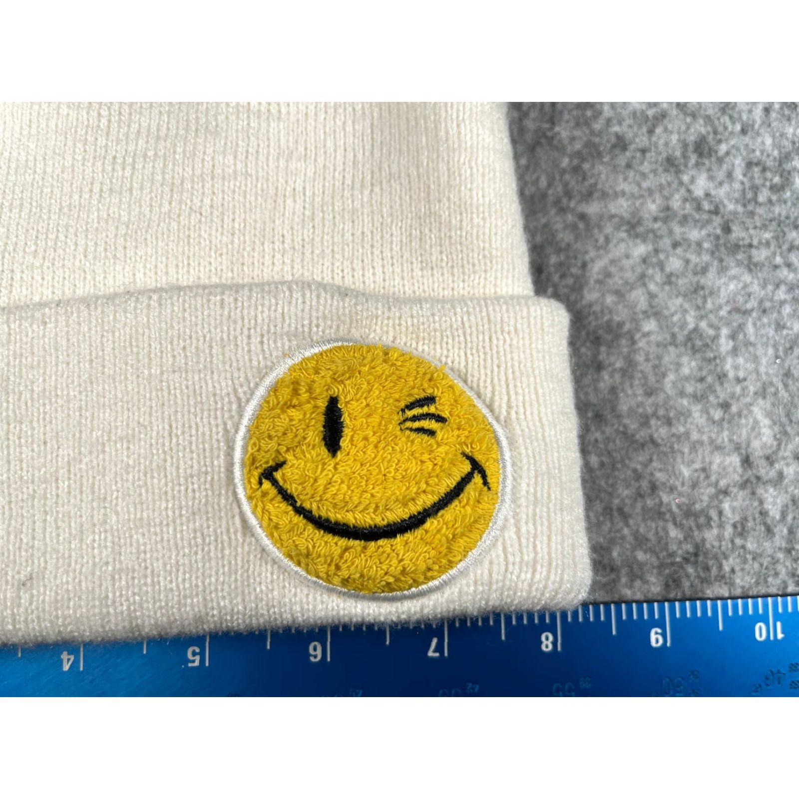 Vintage SGI Apparel Beanie Hat Adult White Knit Embroidered Acrylic Beanie SGI Apparel Unisex Adults One Size White Knit Beanie Skate Ski 90s? Size ONE SIZE - 2 Thumbnail