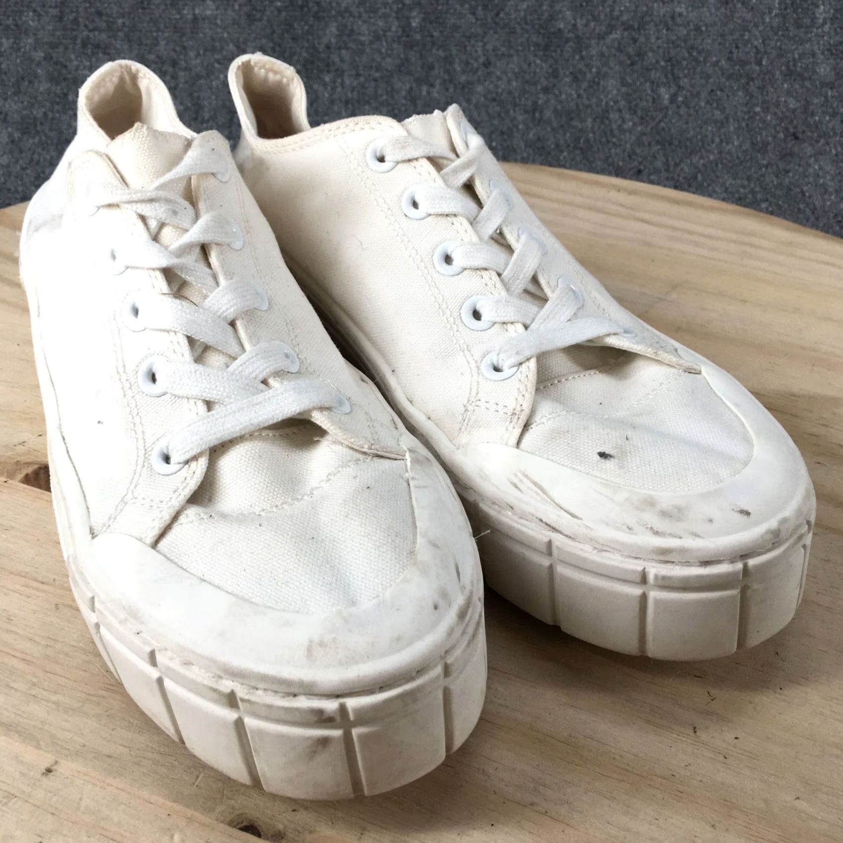 Vintage Mad Love Shoes Womens 10 Casual Sneakers White Fabric Lace Up Low Top Clothing Footwear Womens Sneakers"} Size L / US 10 / IT 46 - 3 Thumbnail