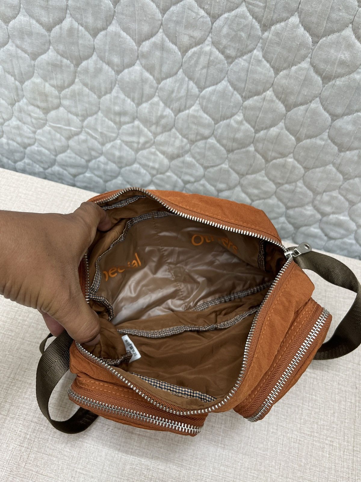 Japanese Brand 🔥🔥🔥ARCHIVE STUDIO CLIP SLING BAG Size ONE SIZE - 16 Thumbnail