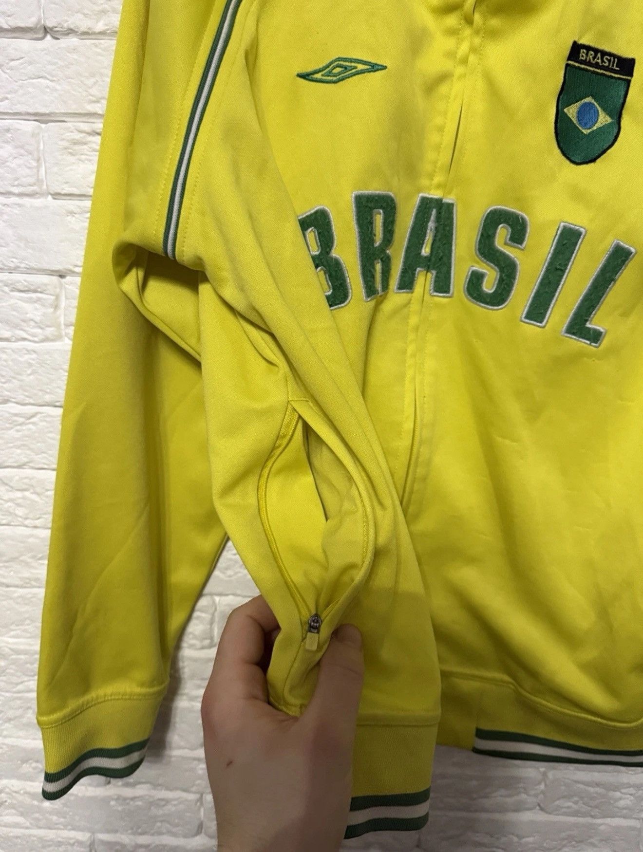 Umbro Vintage Rare Umbro Brasil Track Jacket Training Track Top Size US M / EU 48-50 / 2 - 10 Thumbnail