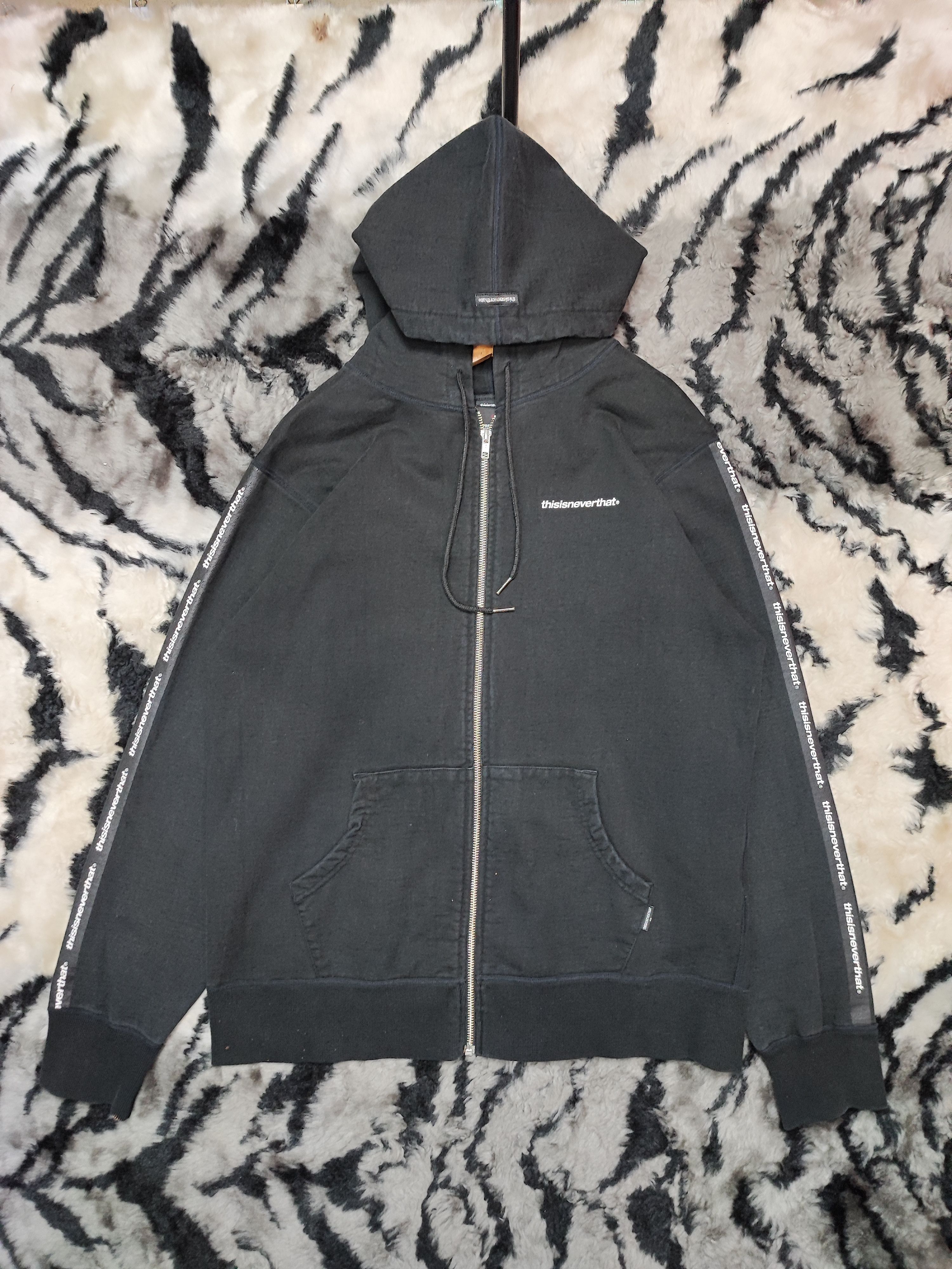 thisisneverthat THISISNEVERTHAT Side Tape Hoodie XL Size US XL / EU 56 / 4 - 2 Thumbnail
